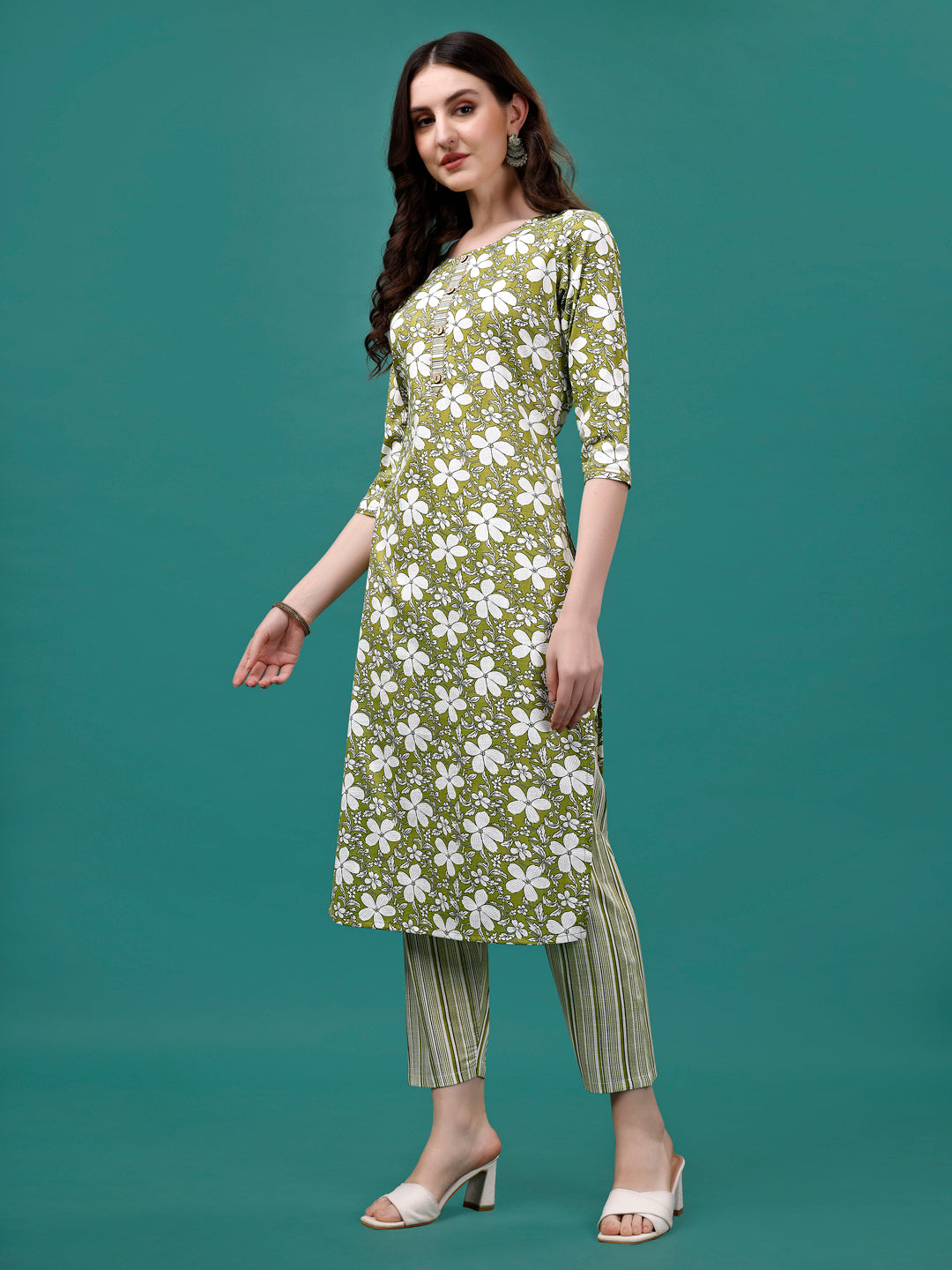 Floral Printed Casual Wear Kurta With Pant & Dupatta, Multicolor - Hiral Fashion