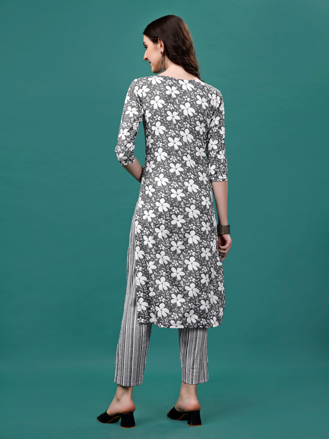 Floral Printed Casual Wear Kurta With Pant & Dupatta, Multicolor - Hiral Fashion