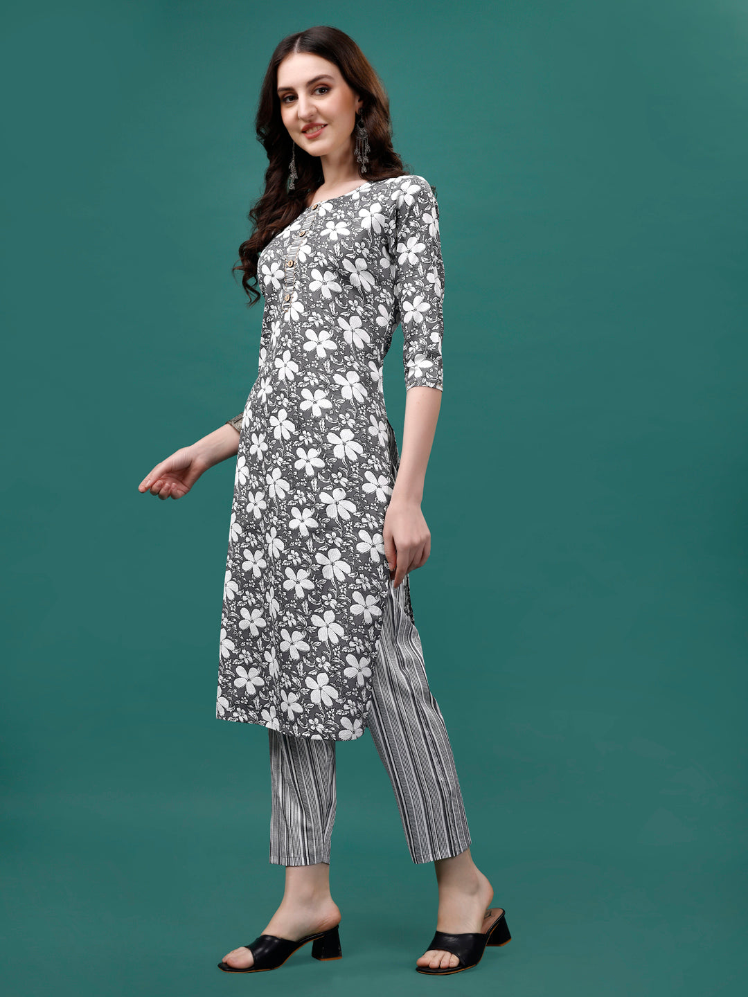Floral Printed Casual Wear Kurta With Pant & Dupatta, Multicolor - Hiral Fashion