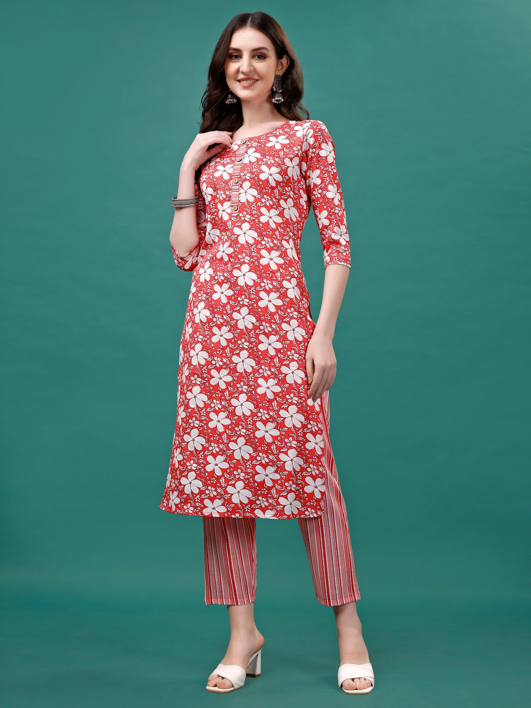 Floral Printed Casual Wear Kurta With Pant & Dupatta, Multicolor - Hiral Fashion