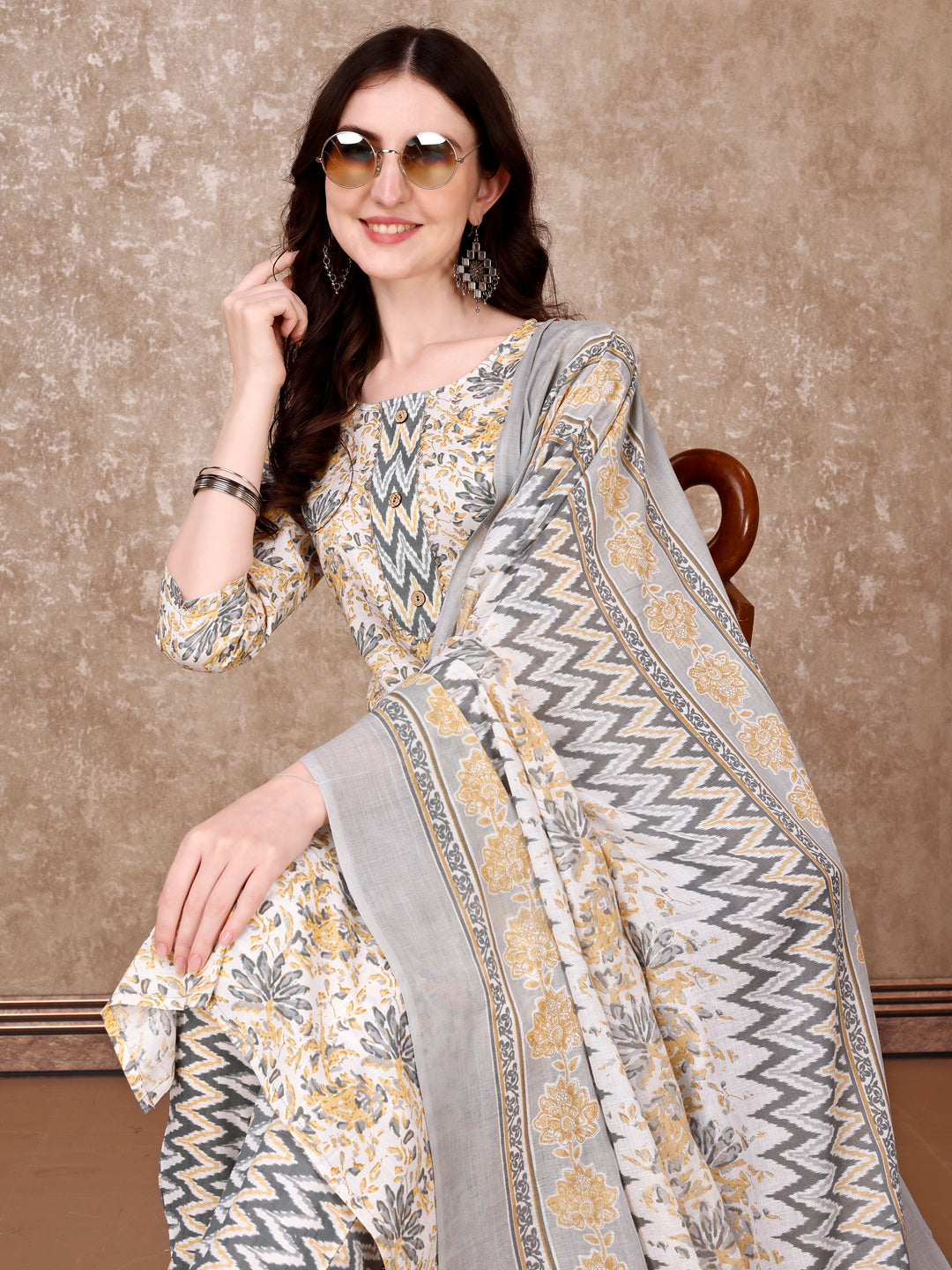 Floral Printed Kurta With Printed Pant & Dupatta, Multicolor - Hiral Fashion
