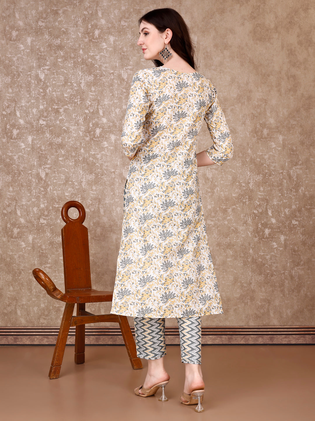 Floral Printed Kurta With Printed Pant & Dupatta, Multicolor - Hiral Fashion