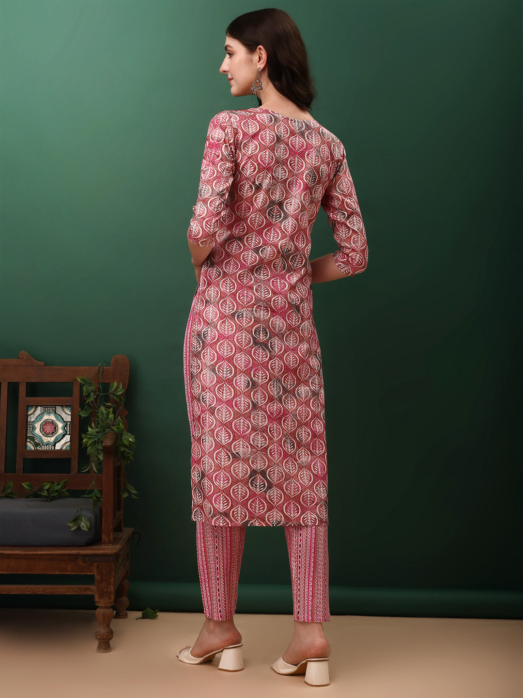 Floral Printed Kurta With Pant & Dupatta, Pink - Hiral Fashion
