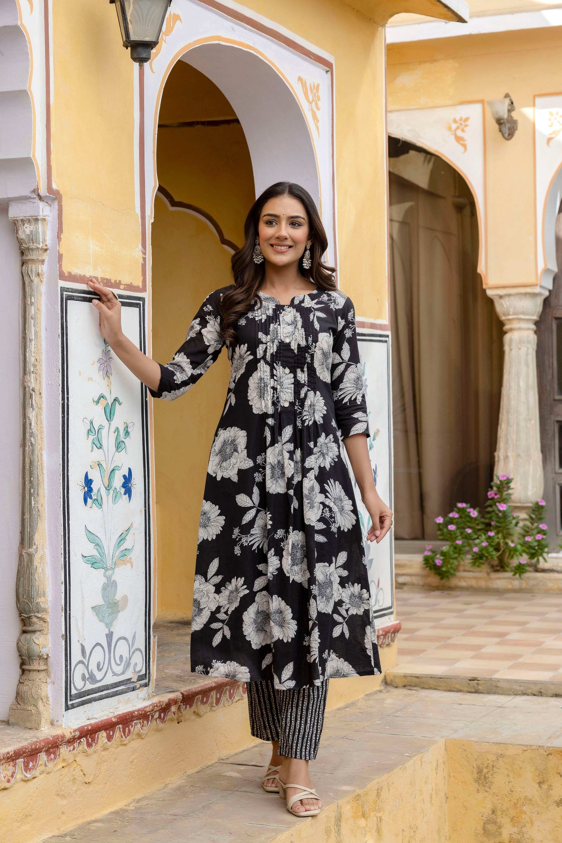 Floral Printed Kurta With Pant & Stripe Printed Dupatta, Black - Hiral Fashion