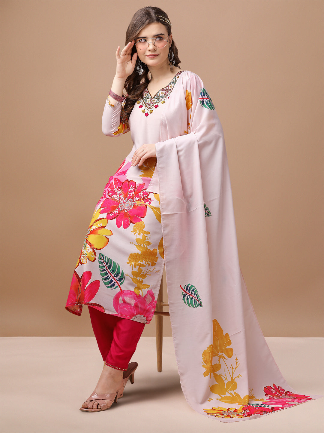 Hand Embroidered Floral Printed Muslin Kurta Pant & Dupatta, Multicolor - Hiral Fashion