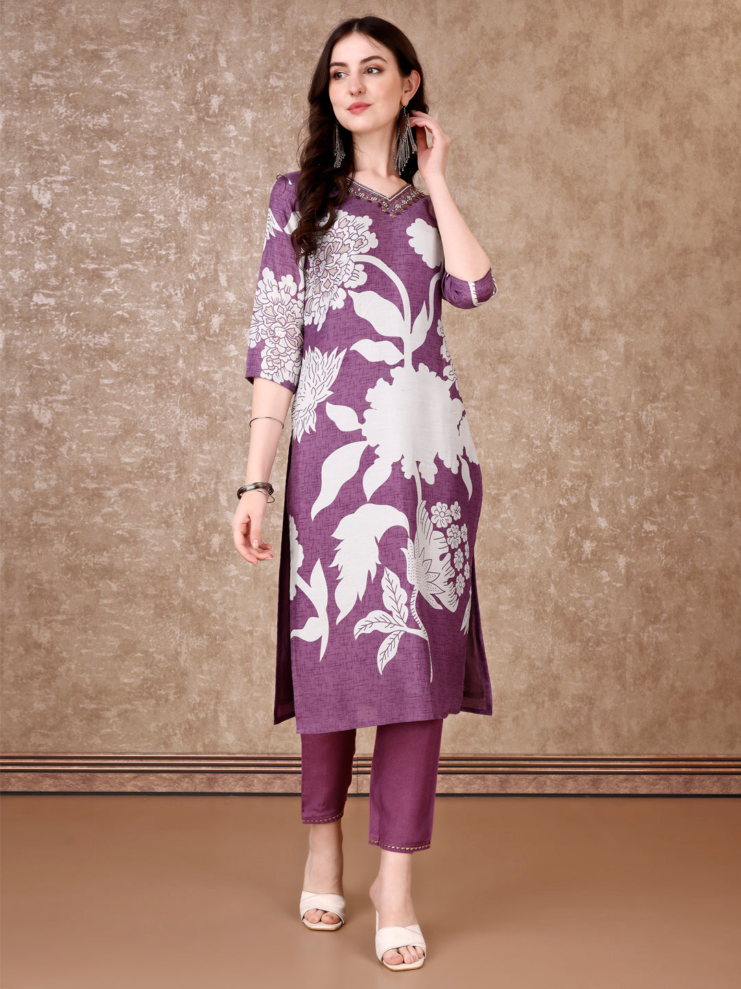 Hand Embroidered & Floral Printed Pure Silk Kurta With Pant & Dupatta, Lavender - Hiral Fashion