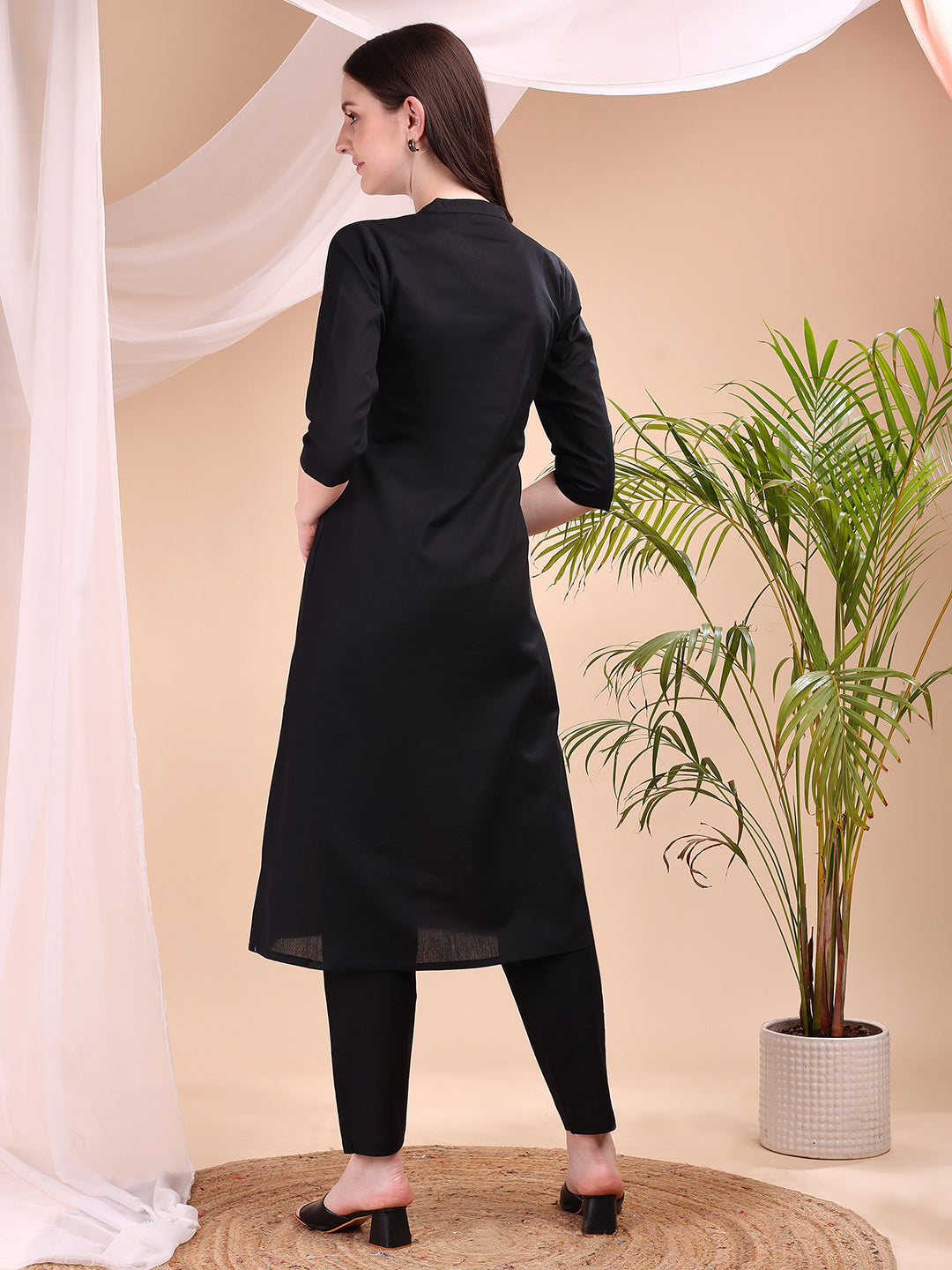 Placement Floral Front Buttoned Kurta With Pant, Black - Hiral Fashion