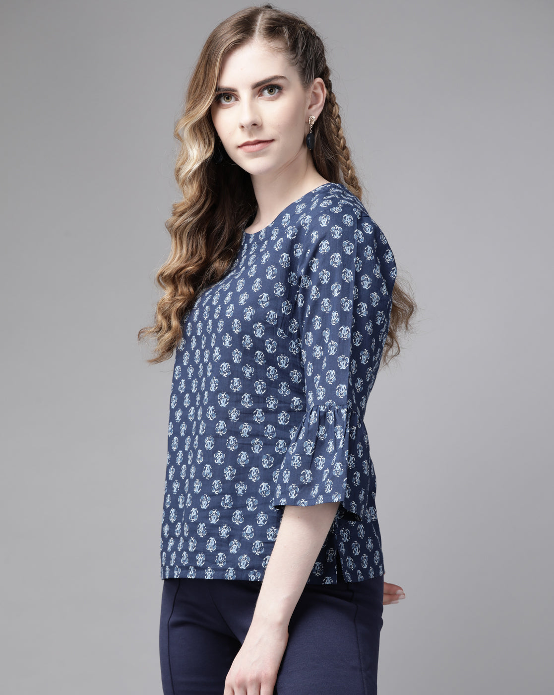 Indo Era Blue Floral Printed Straight Kurti