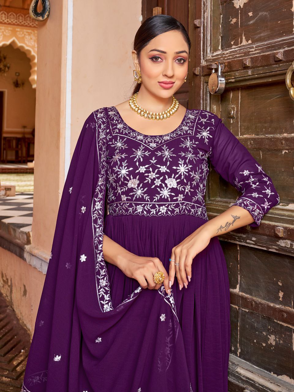 Prazu Fashion Purple Georgette Embroidered Zari Work Designer Gown With Dupatta