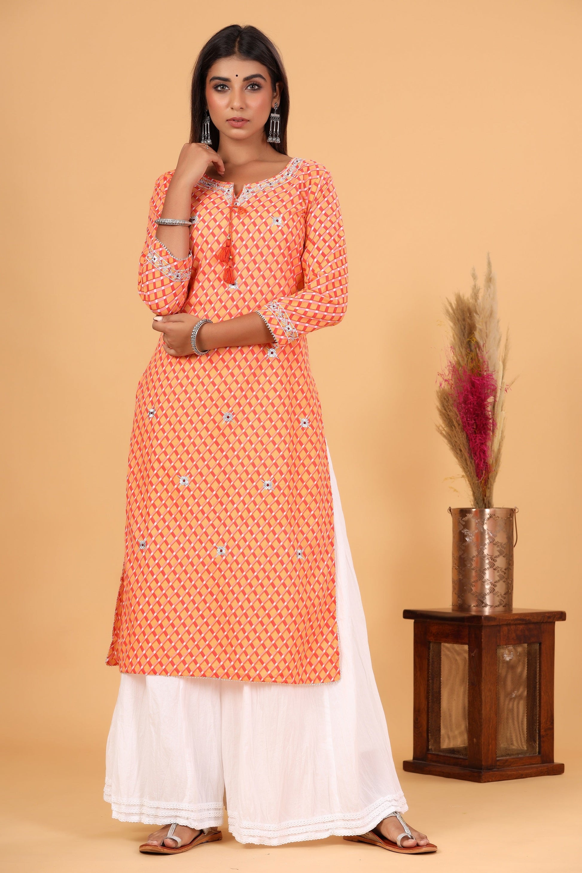 Kaajh Women's Orange Lehariya Print Kurta