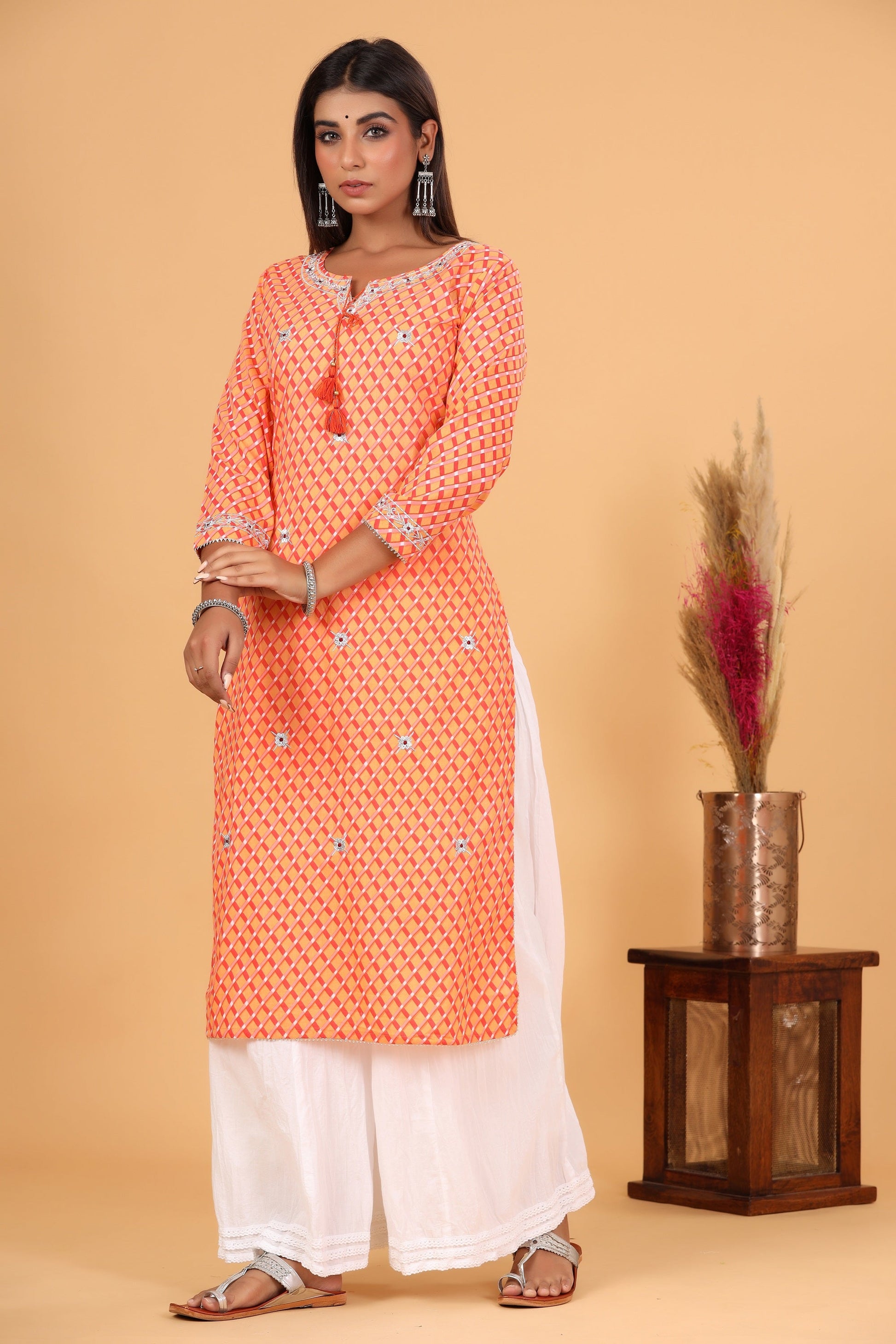Kaajh Women's Orange Lehariya Print Kurta