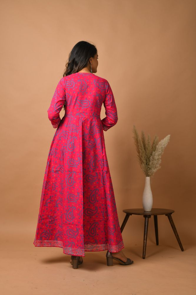 Kaajh Women's Pink Paisley Print kurta