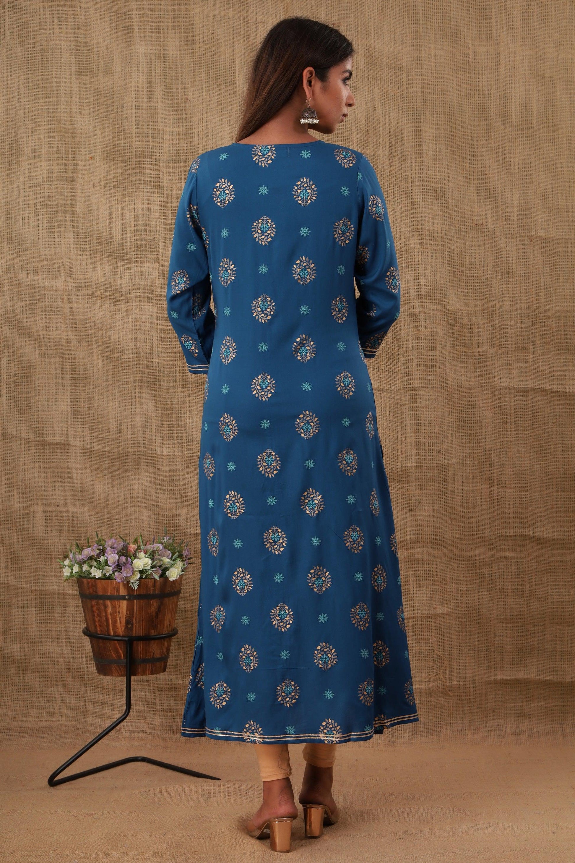 Kaajh Women's Blue Floral Print kurta