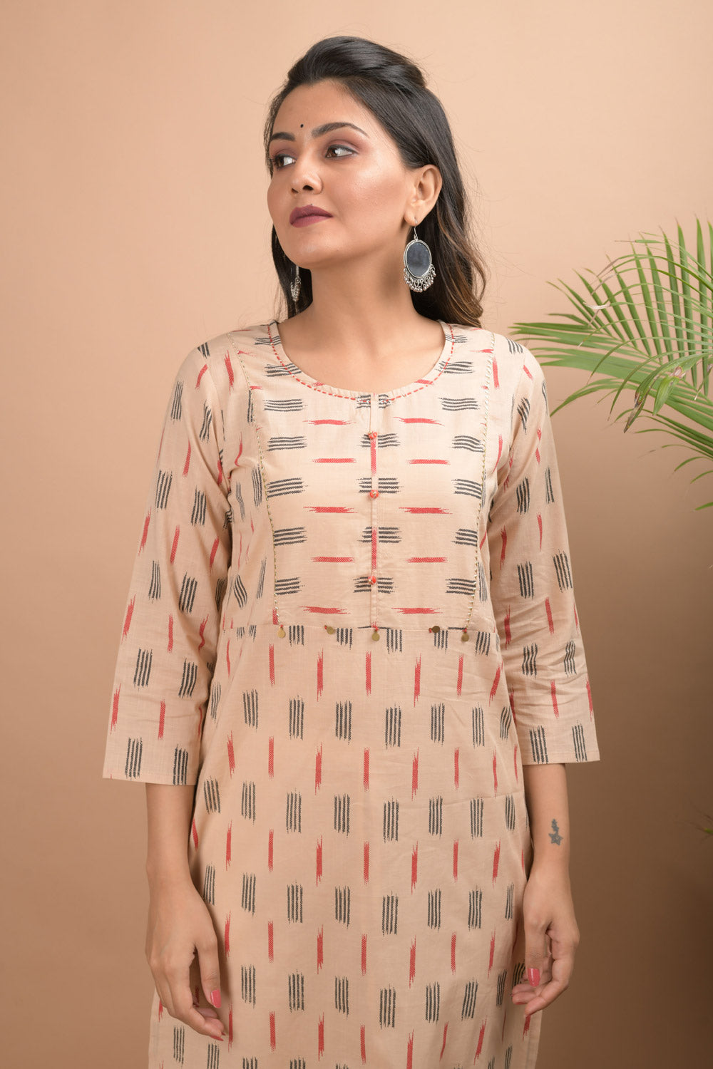 Kaajh Women's Beige Printed Kurta Pant Set