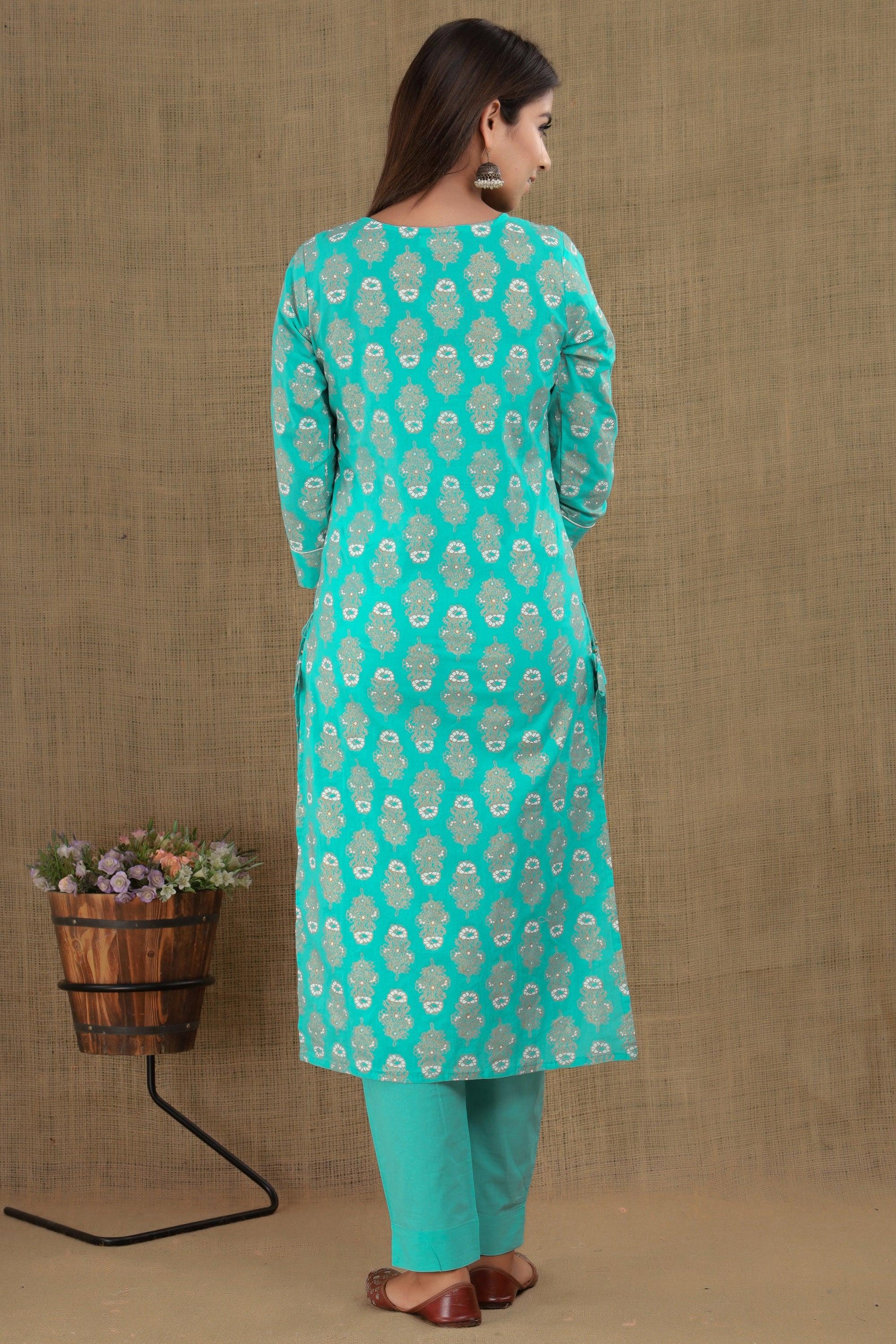 Kaajh Women's Green Floral Printed Suit Set