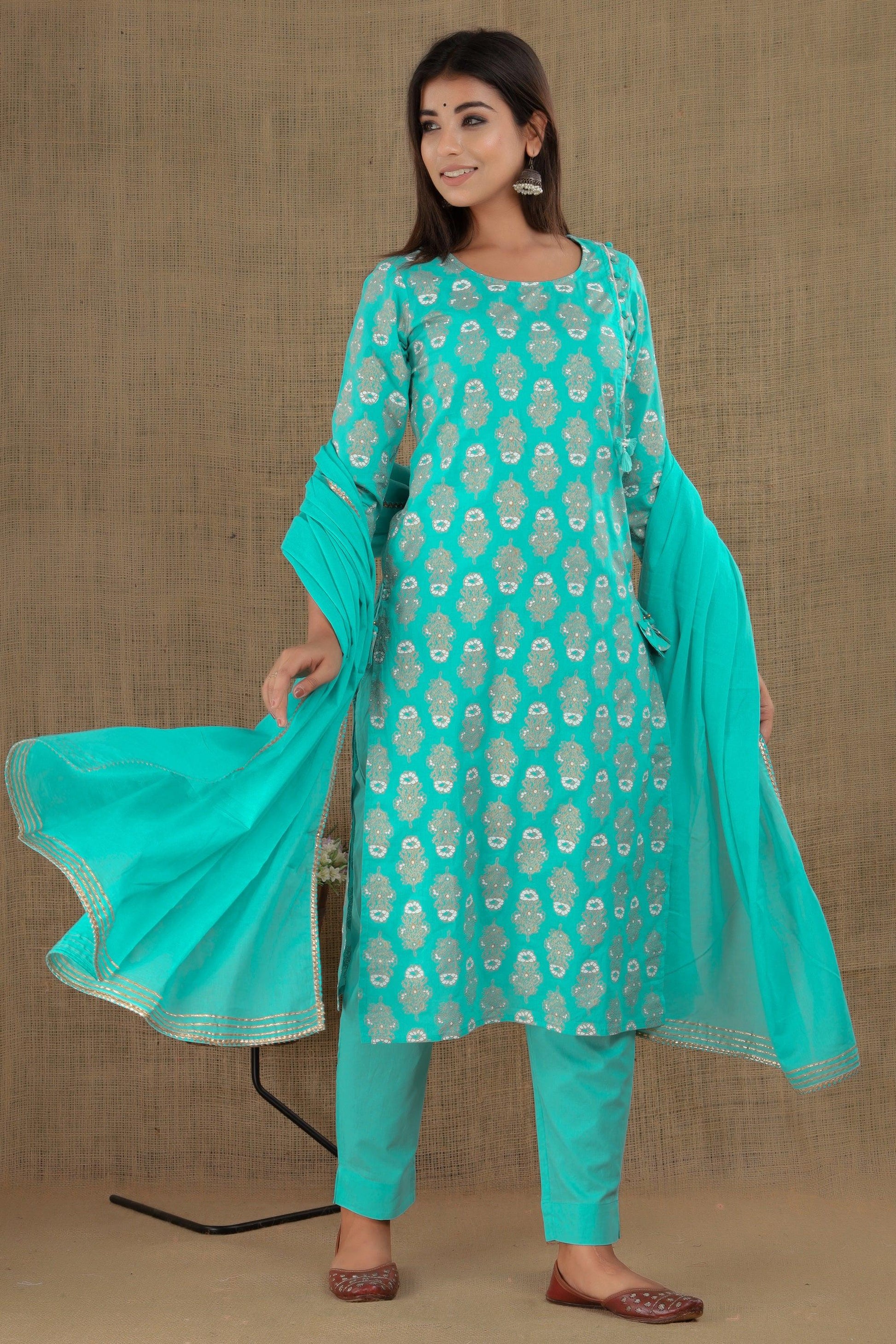 Kaajh Women's Green Floral Printed Suit Set