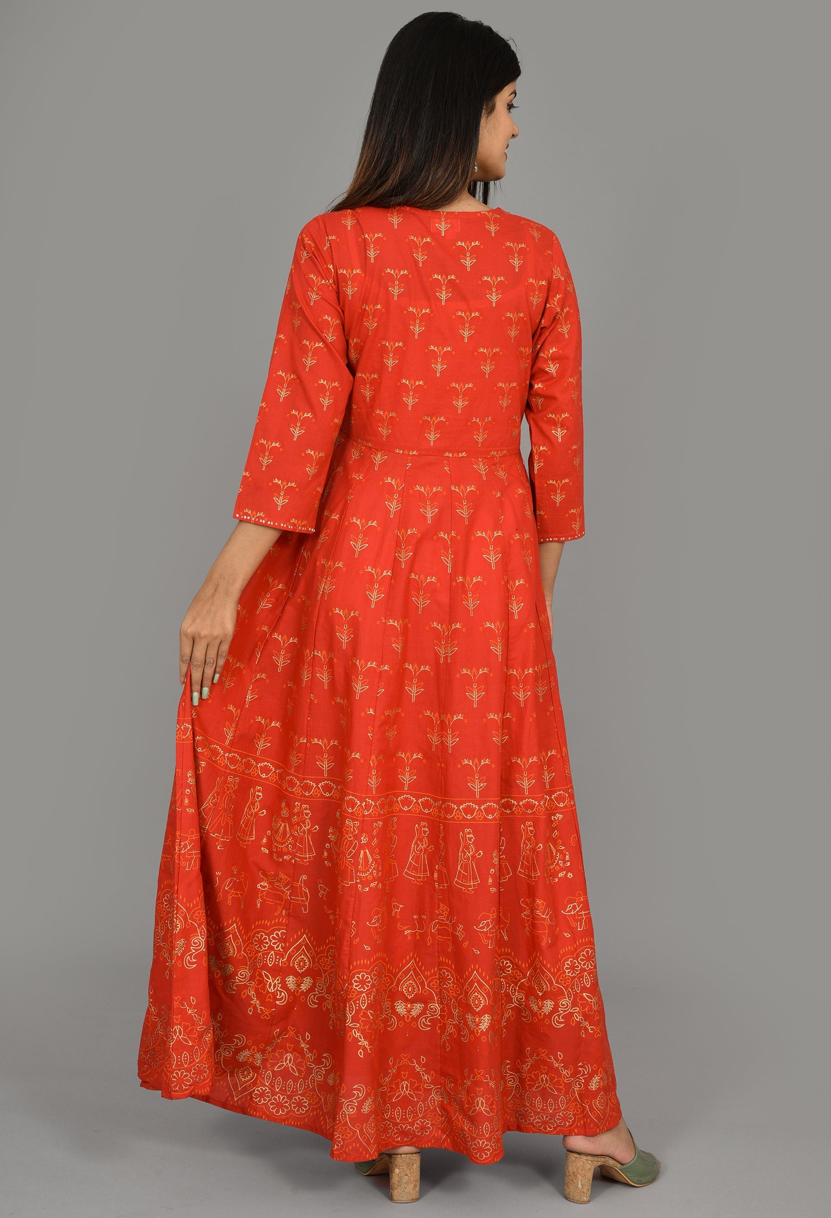 Kaajh Women's Red Gold Printed Kurta