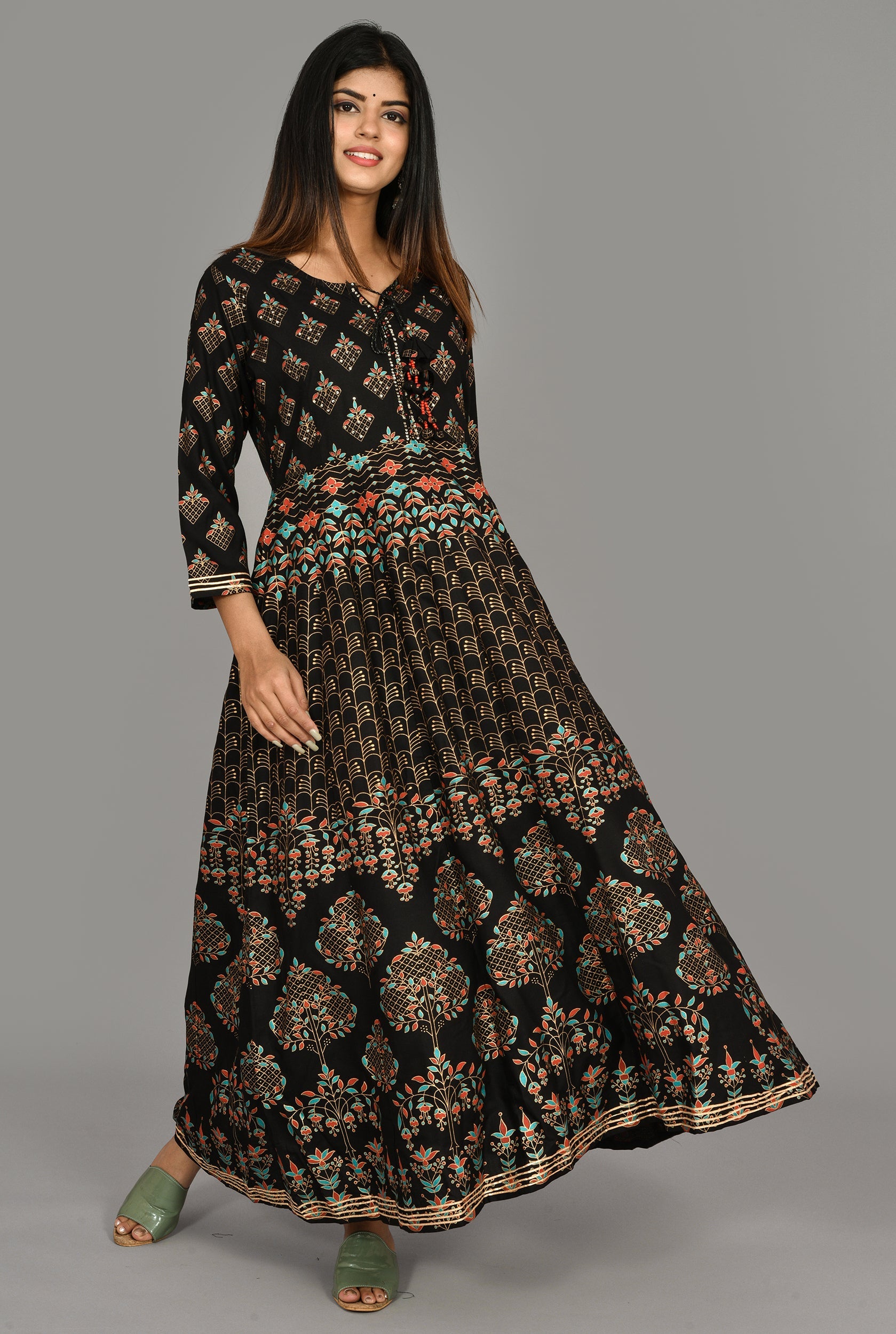 Kaajh Women's Black Gold Print Anarkali kurta