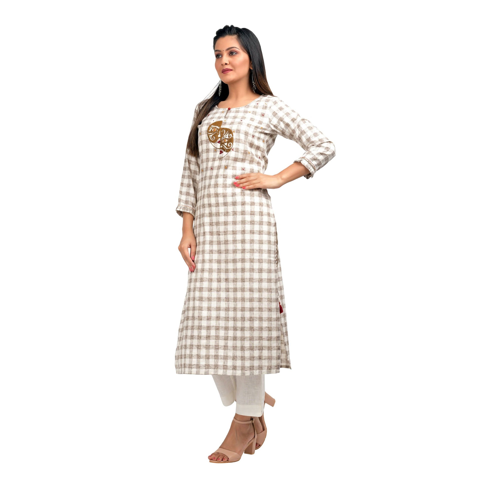 Kaajh Women's Off White Thread Embroidery Kurta