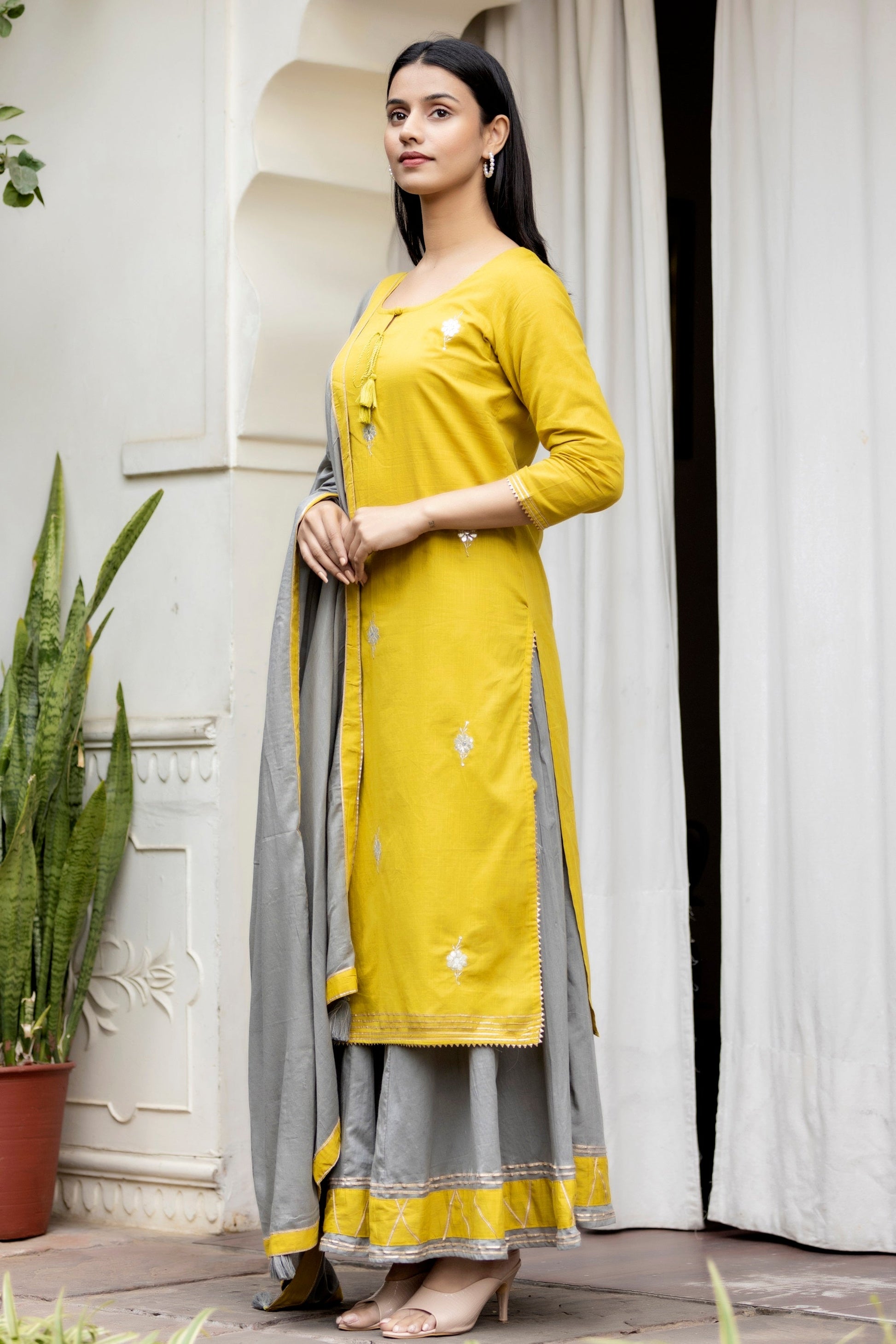 Kaajh Women's Lemon Grey Print Suit Set
