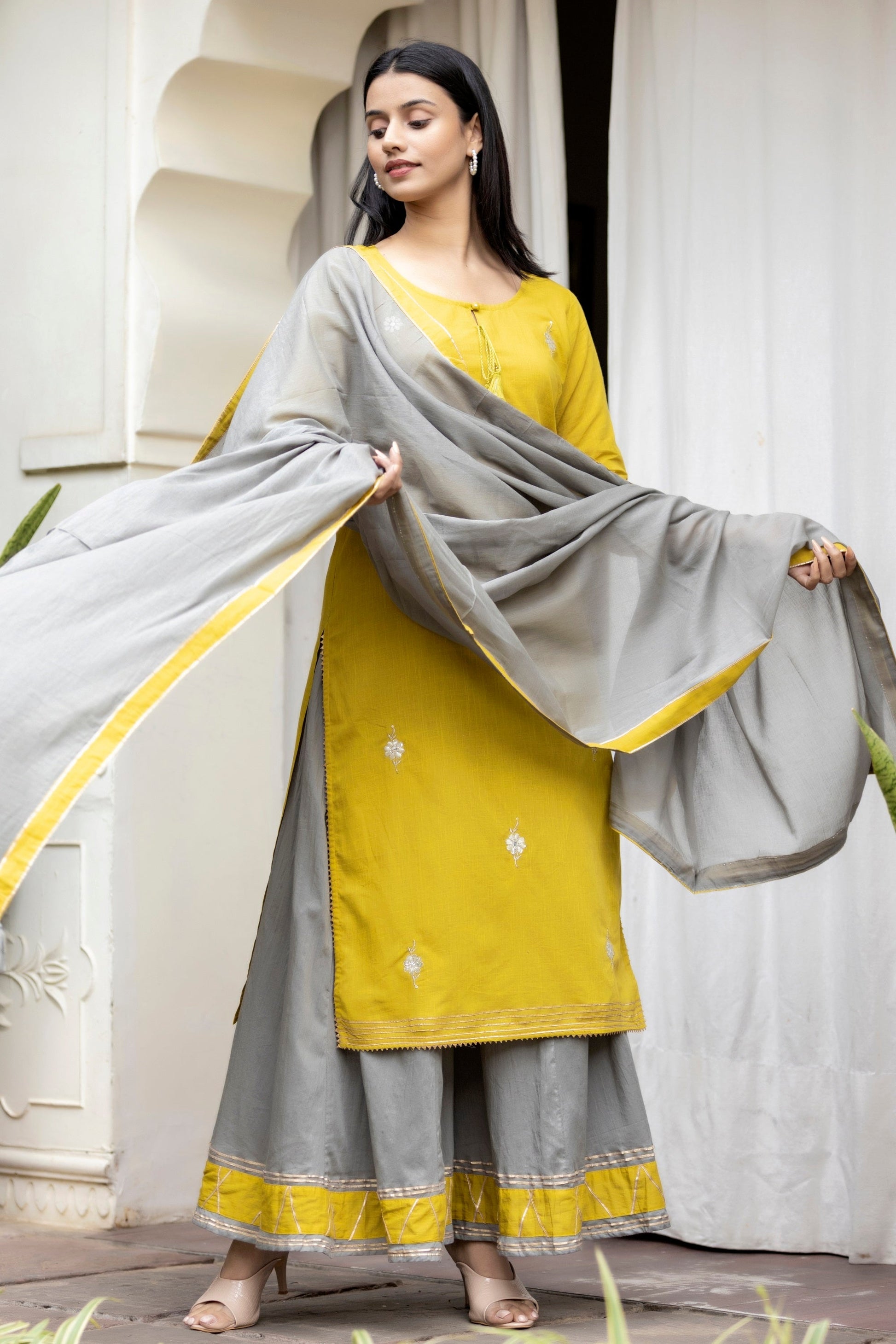 Kaajh Women's Lemon Grey Print Suit Set