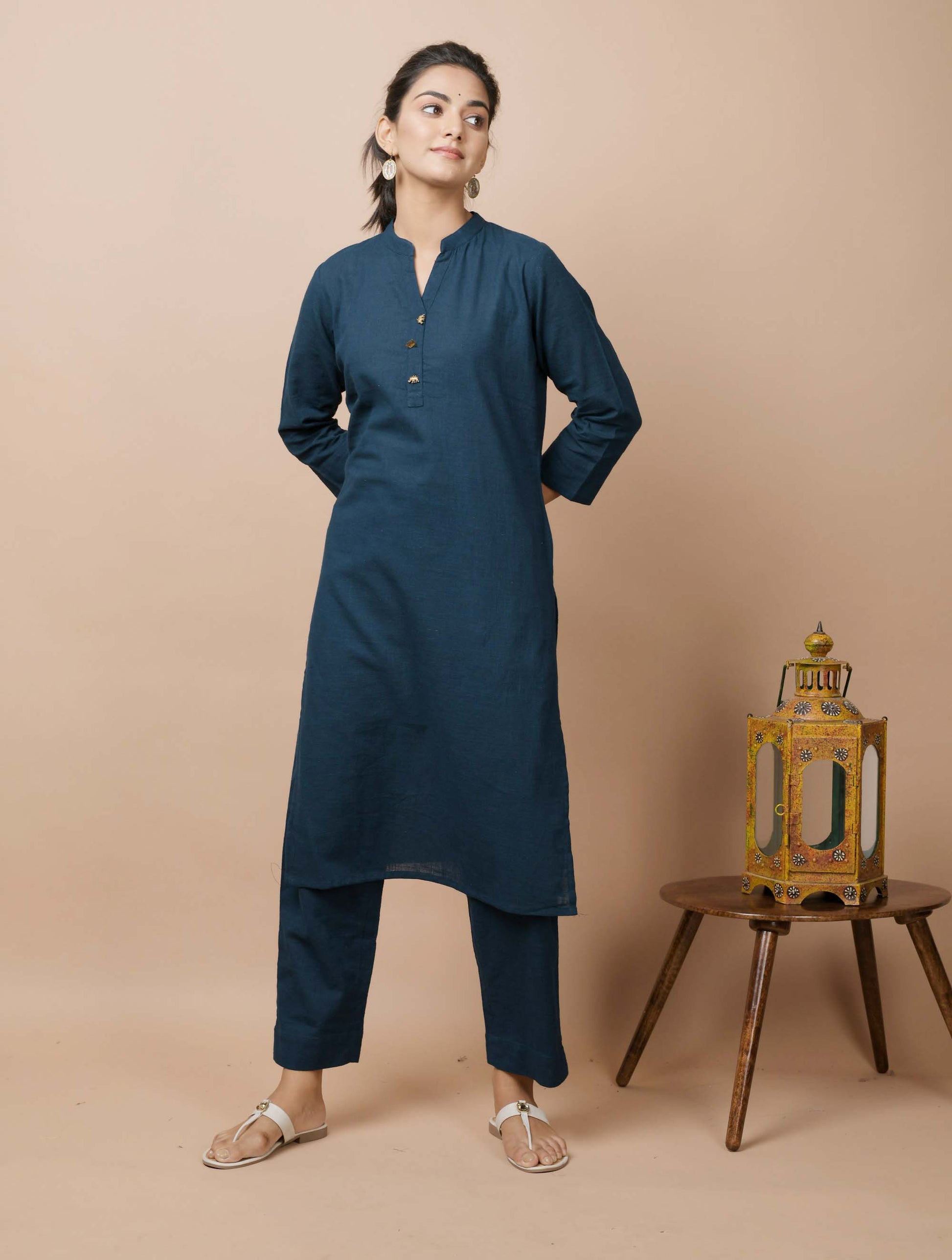 Kaajh Women's Navy Blue Solid Cotton Kurta Pant Set