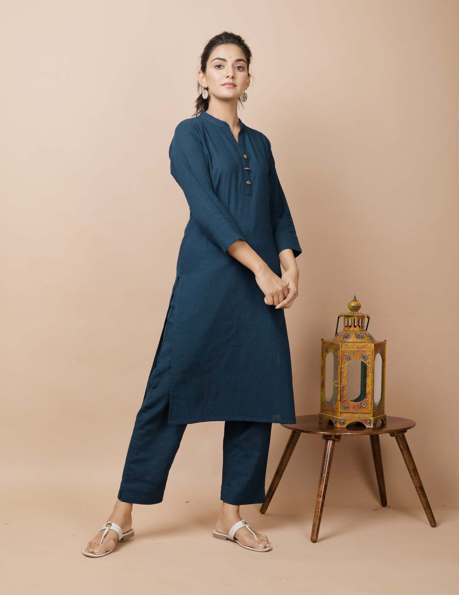 Kaajh Women's Navy Blue Solid Cotton Kurta Pant Set