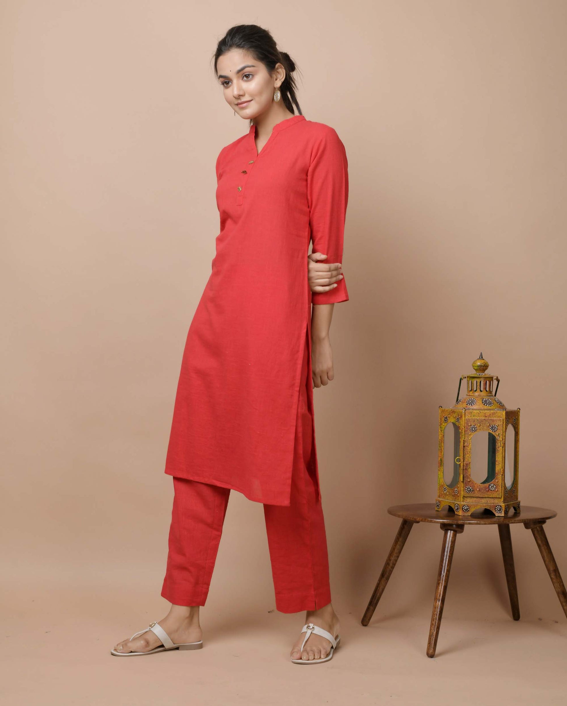 Kaajh Women's Red Solid Cotton Kurta Pant Set