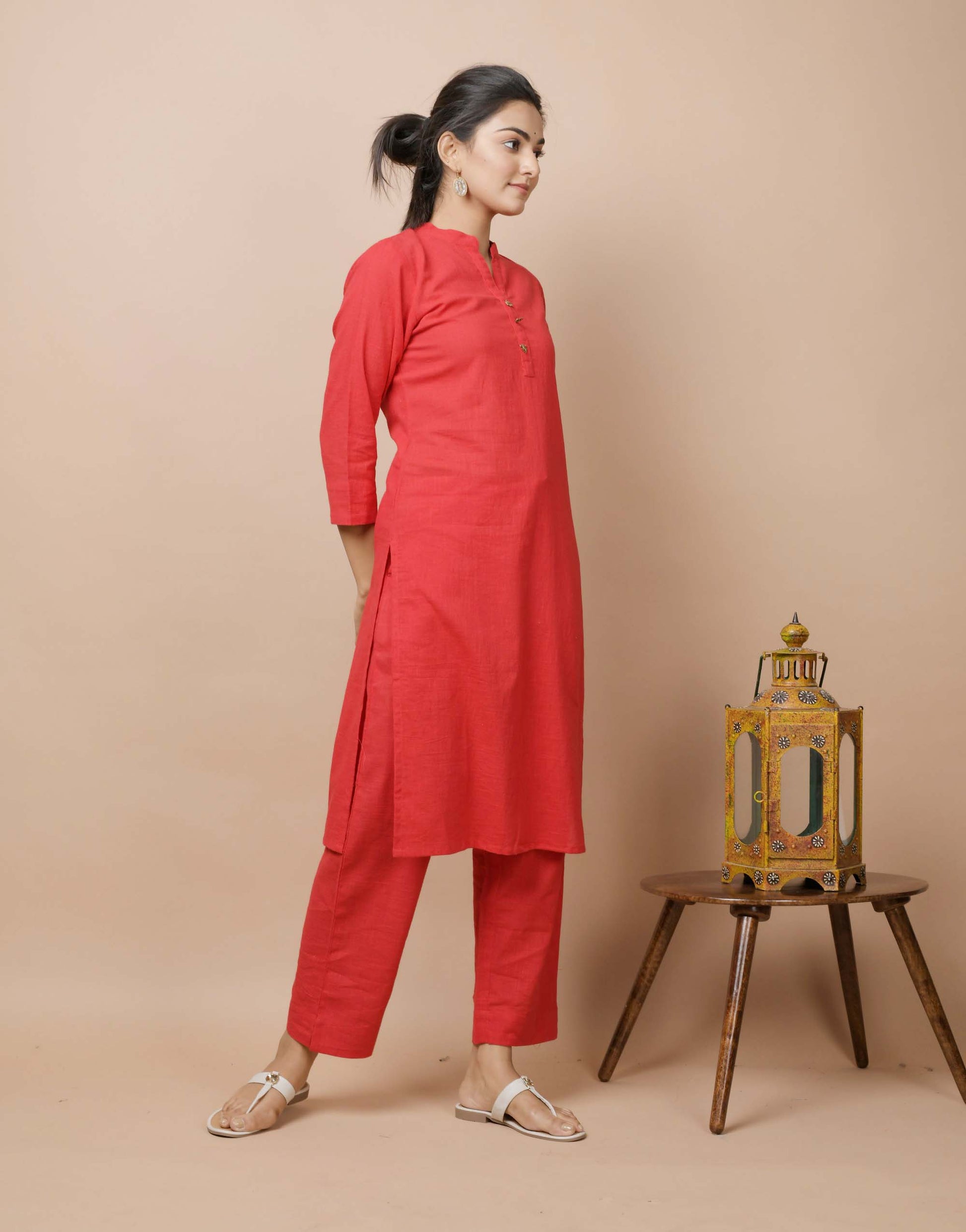 Kaajh Women's Red Solid Cotton Kurta Pant Set