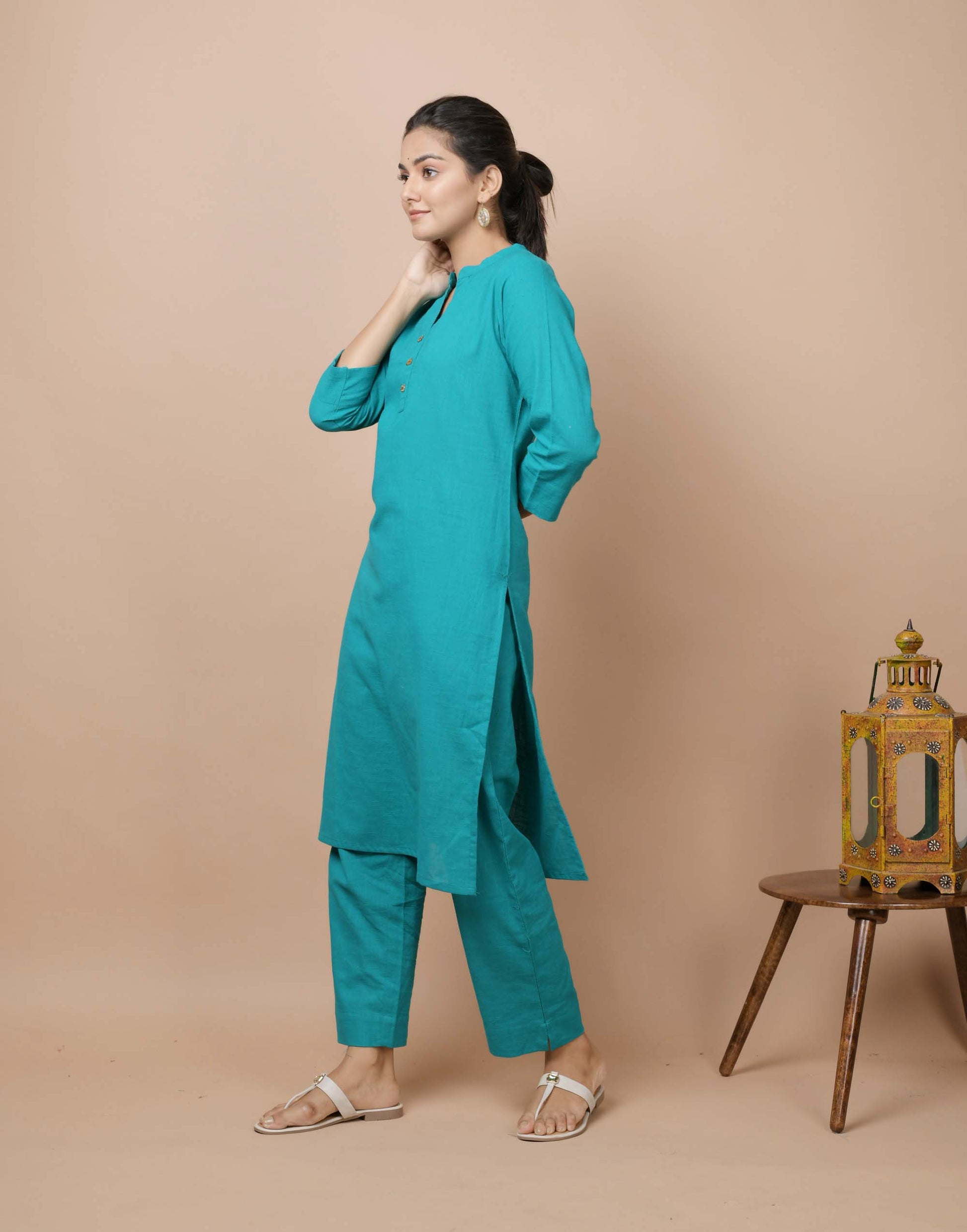 Kaajh Women's Teal Green Solid Cotton Kurta Pant Set