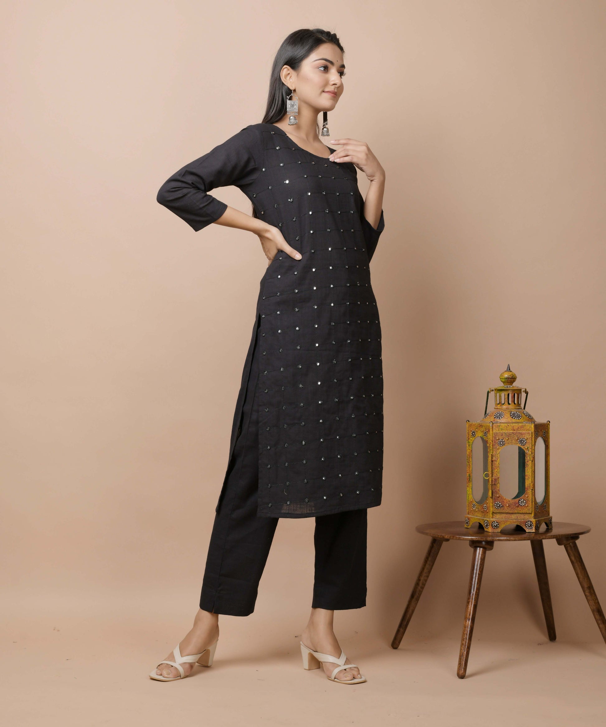 Kaajh Women's Black Solid Mirror Embellished Kurta Pant Set