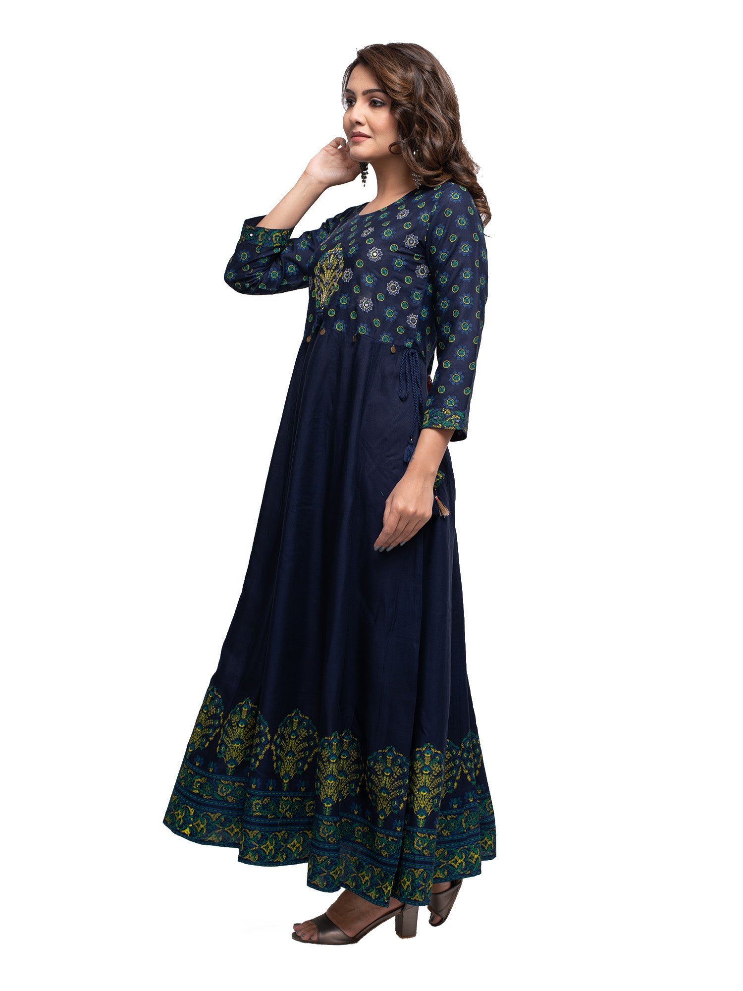 Kaajh Women's Blue Mirror Embellishment Ethnic Kurta