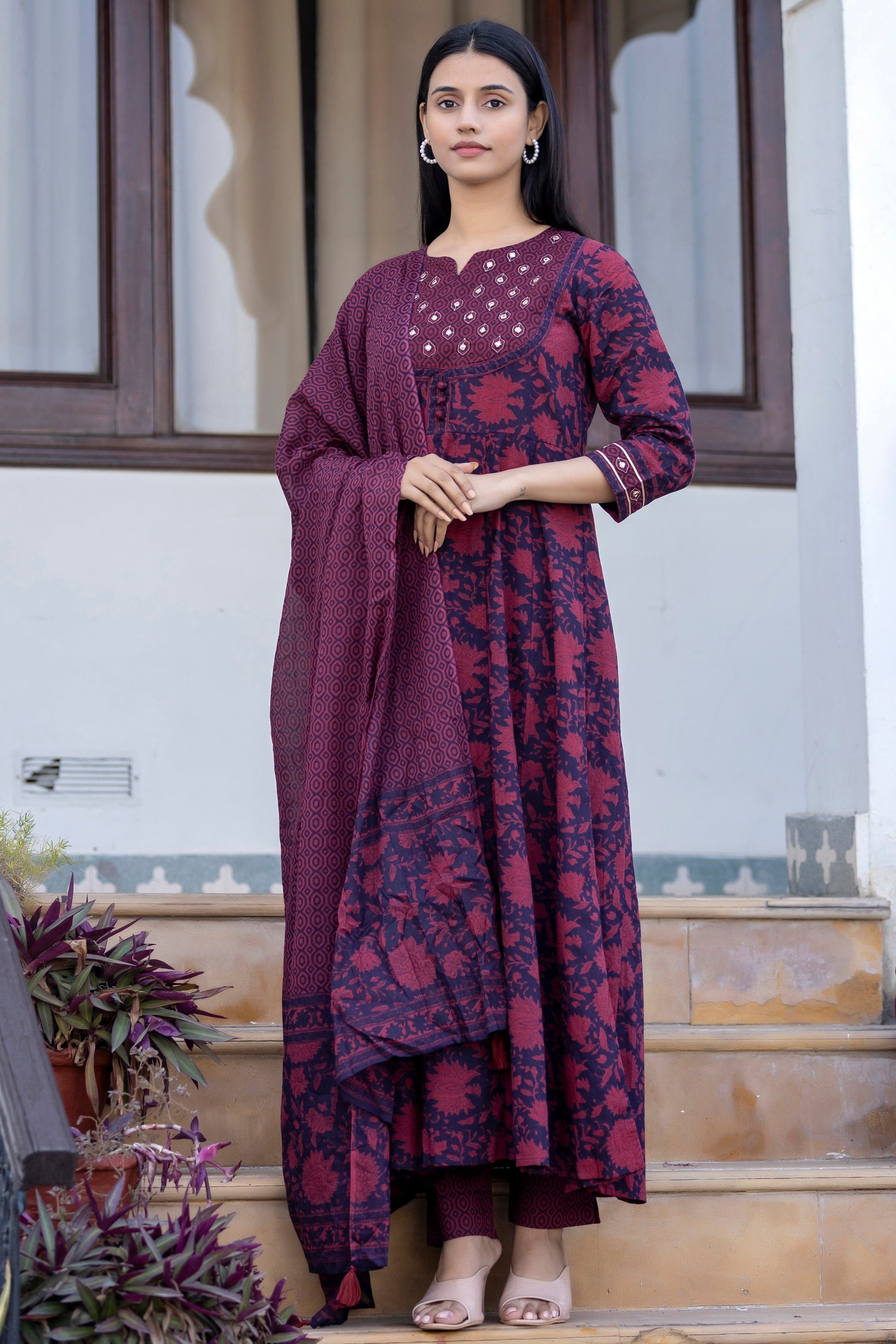 Kaajh Women's Maroon Floral Print Suit Set