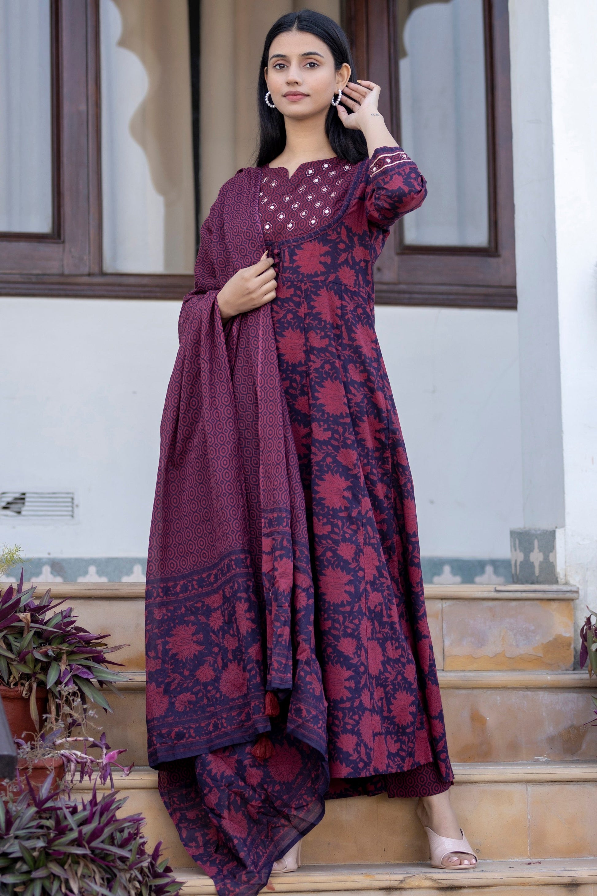 Kaajh Women's Maroon Floral Print Suit Set