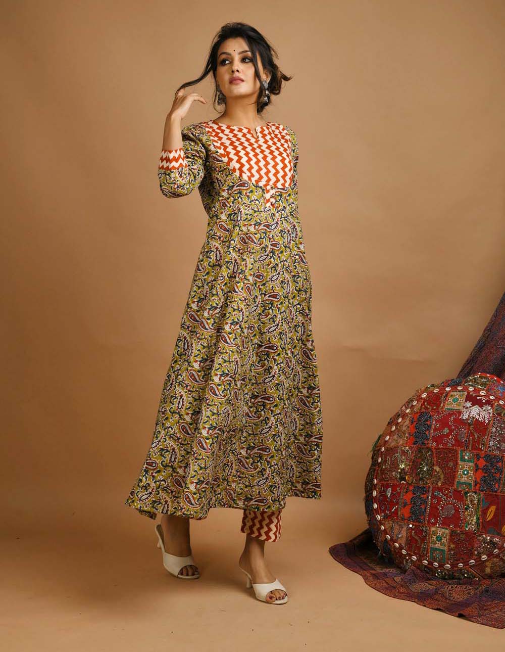 Kaajh Women's Green Kalamkari Floral Print Suit Set