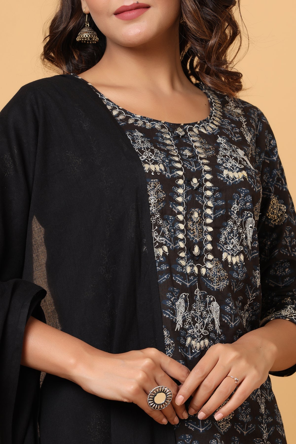 Kaajh Women's Black Zari Embroidery Printed Suit Set