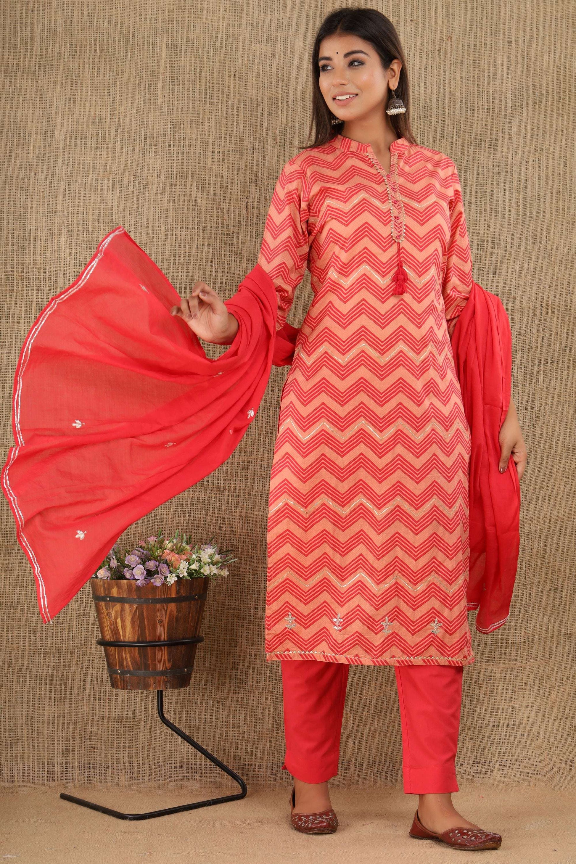 Kaajh Women's Pink Zigzag Print Suit Set