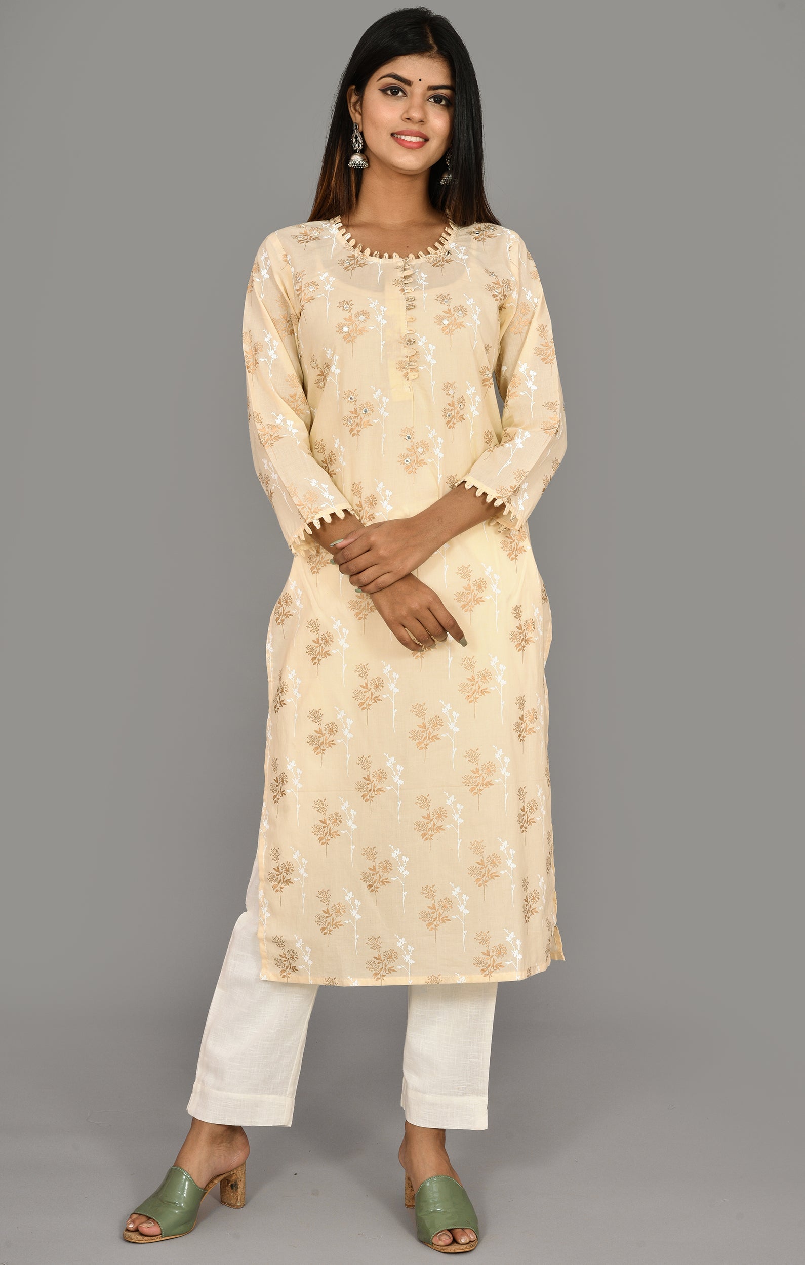 Kaajh Women's Off White Floral Print Kurta