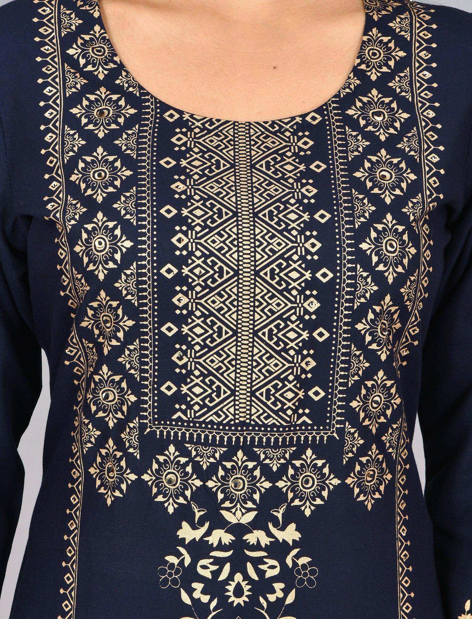 Kaajh Blue Gold Printed Kurta Pant Set For Women