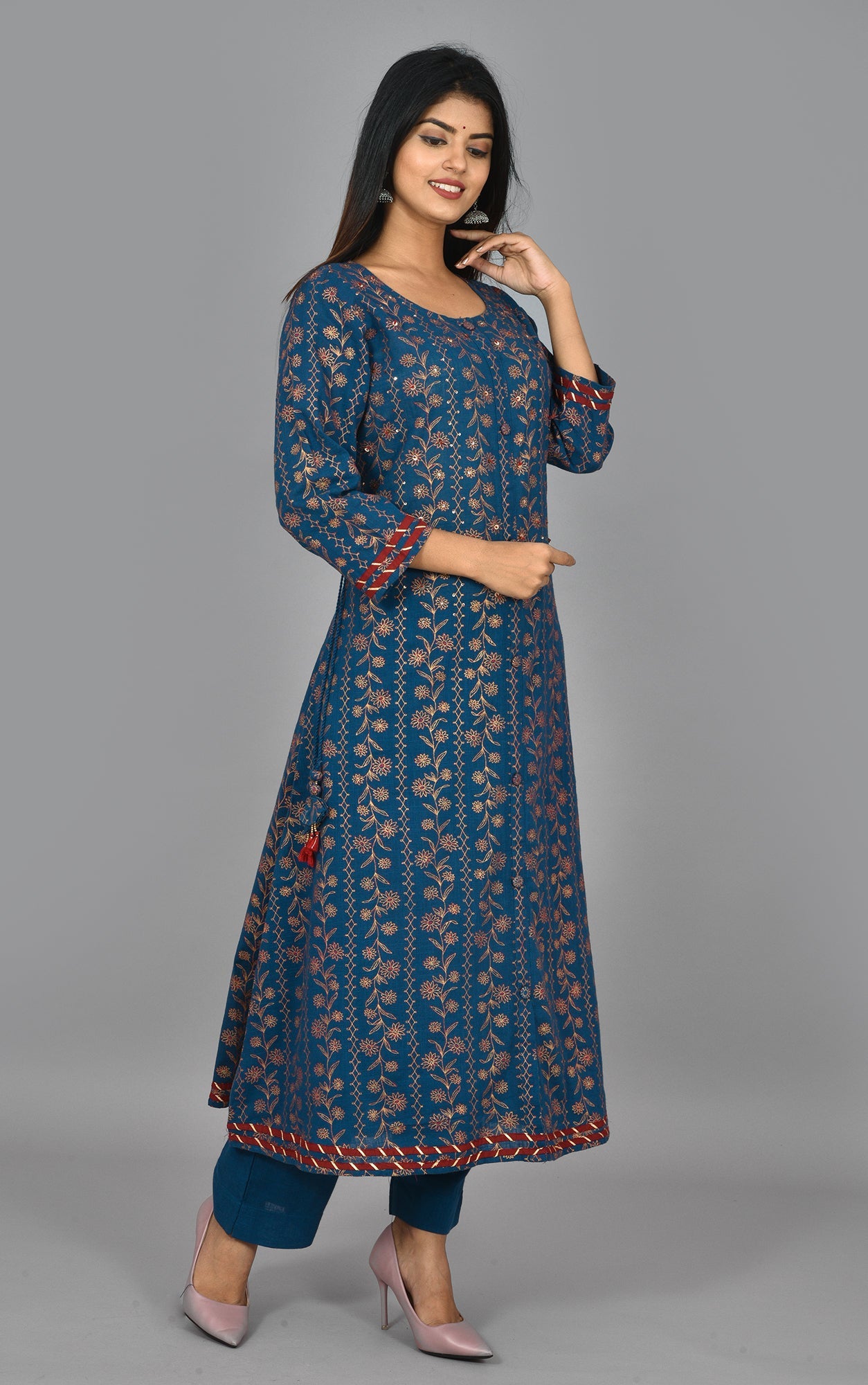 Kaajh Women's Blue Gold Print Long Kurta Pant Set