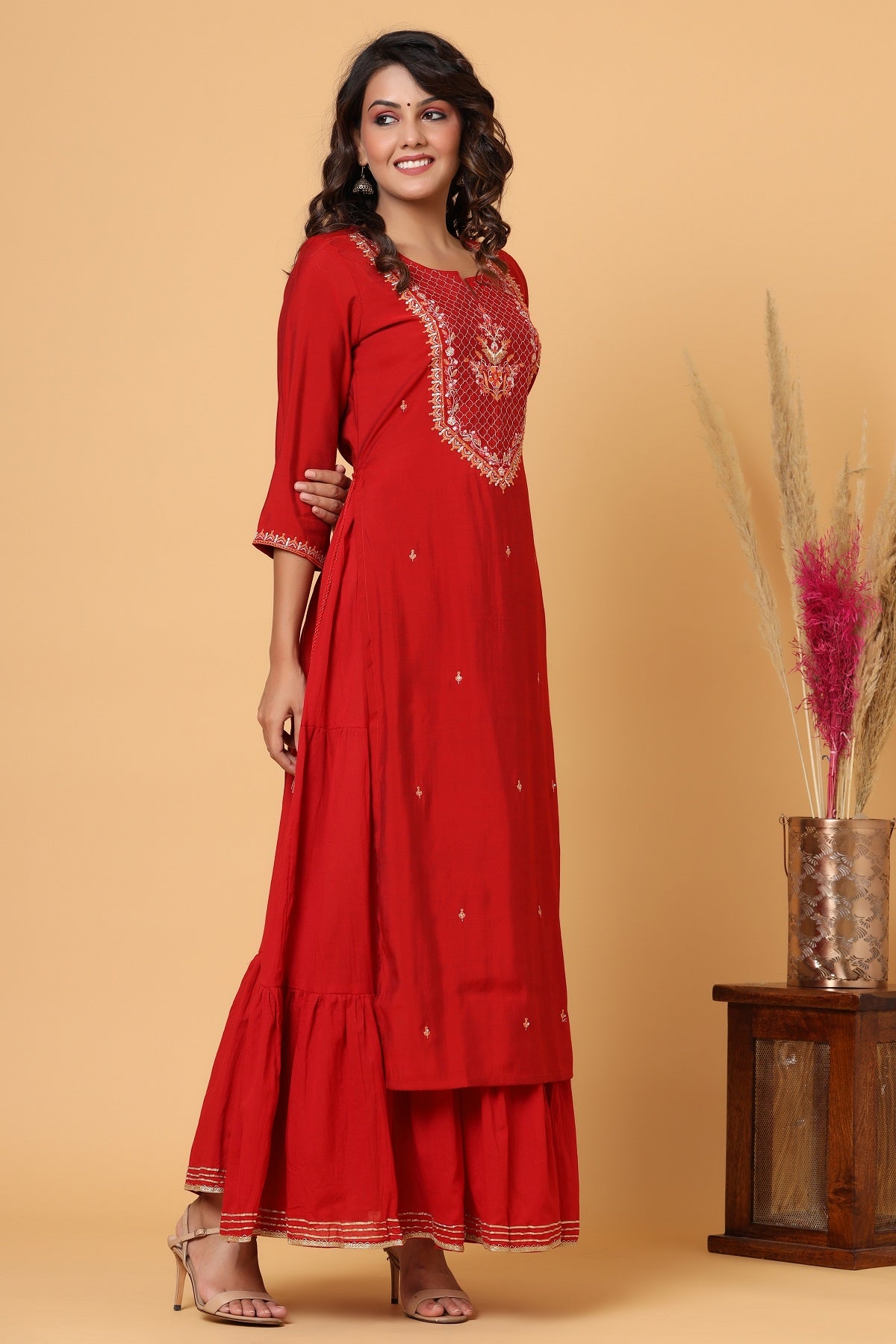 Kaajh Women's Red Embroidery Chanderi Ethnic Kurta