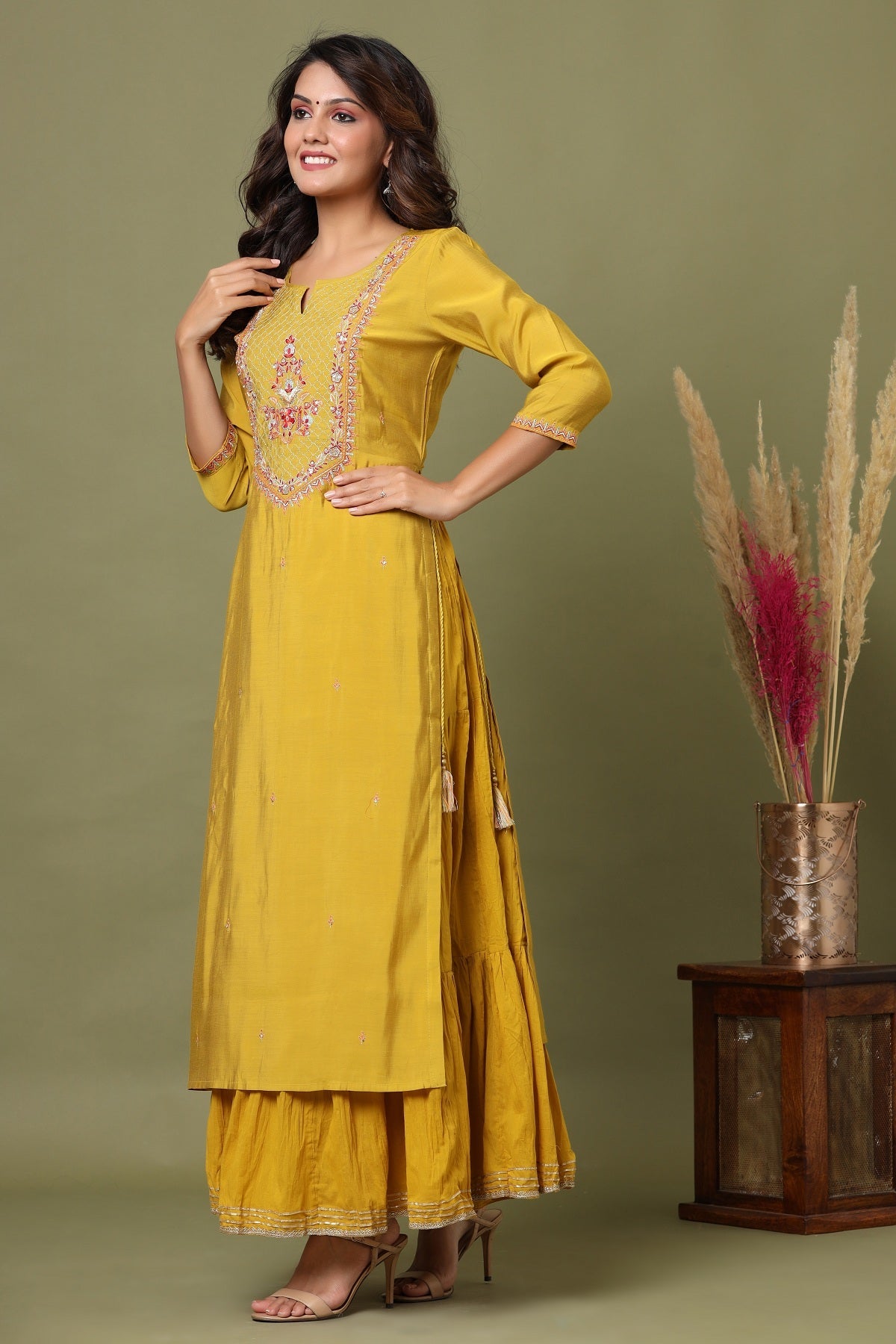 Kaajh Women's Yellow Embroidery Chanderi Ethnic Kurta