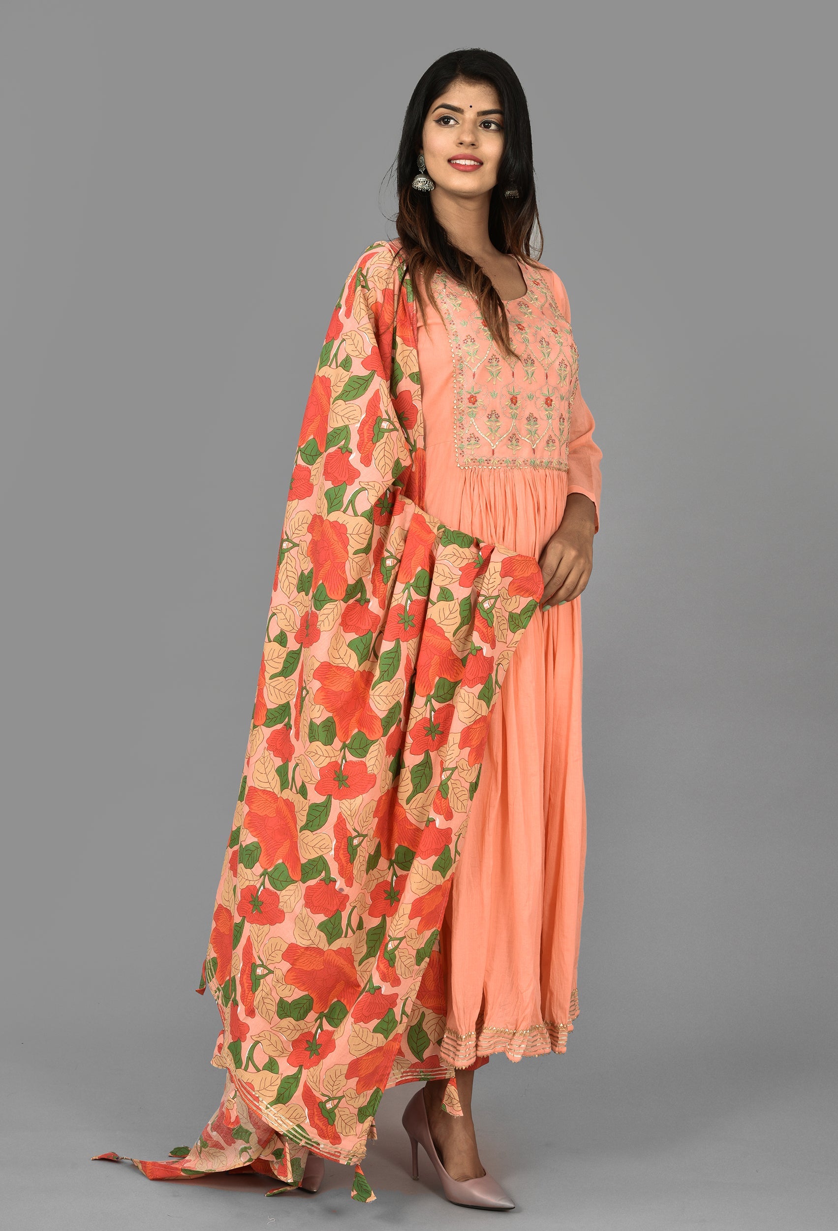 Kaajh Women's Peach Floral Print Anarkali Suit Set