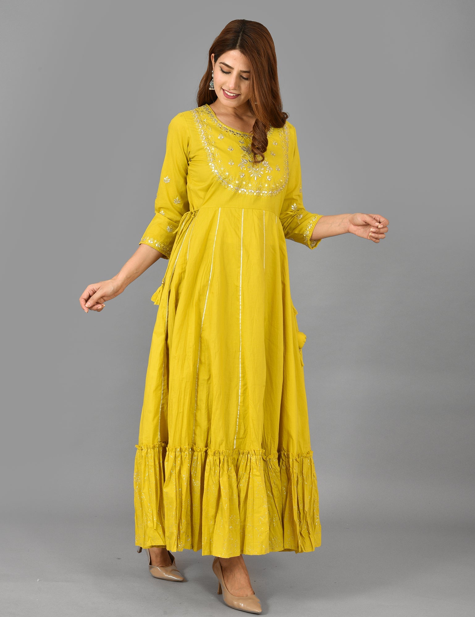 Kaajh Women's Yellow Zari Embroidery Anarkali Kurta