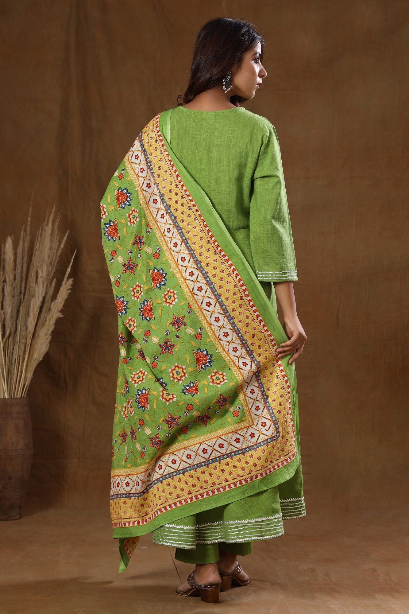 Kaajh Women's Green Mirror Embroidery Anarkali Suit Set