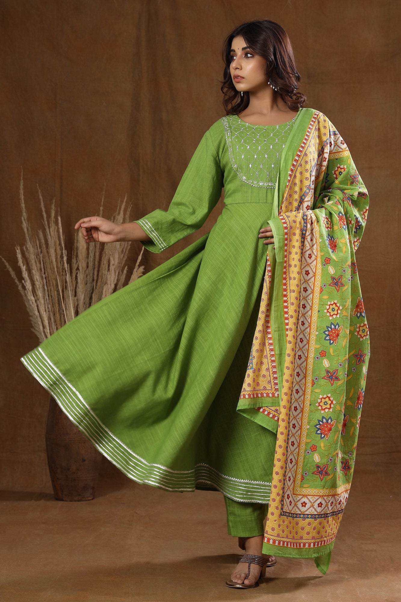 Kaajh Women's Green Mirror Embroidery Anarkali Suit Set