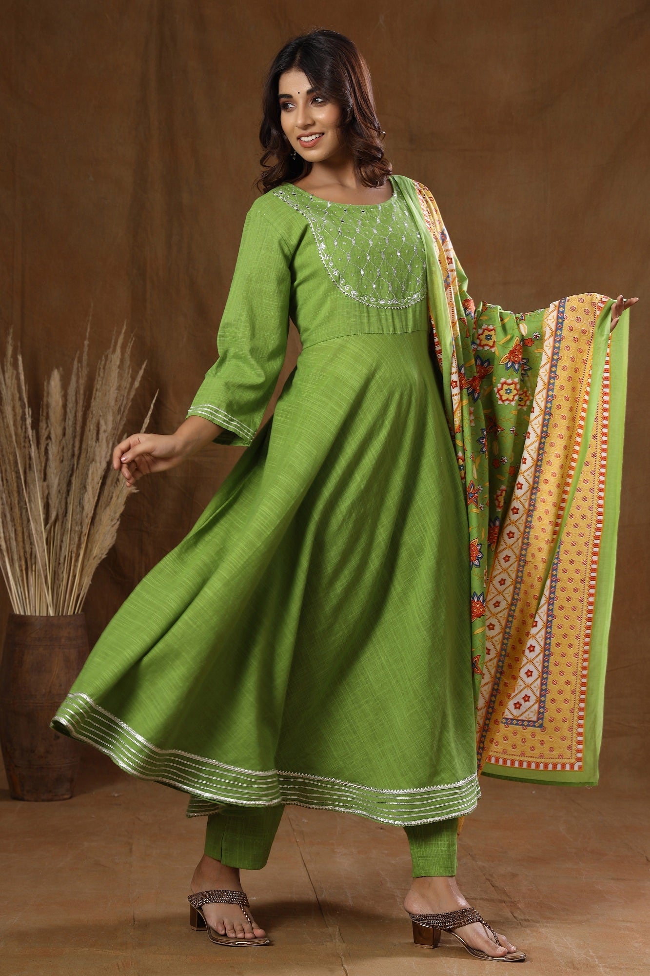 Kaajh Women's Green Mirror Embroidery Anarkali Suit Set