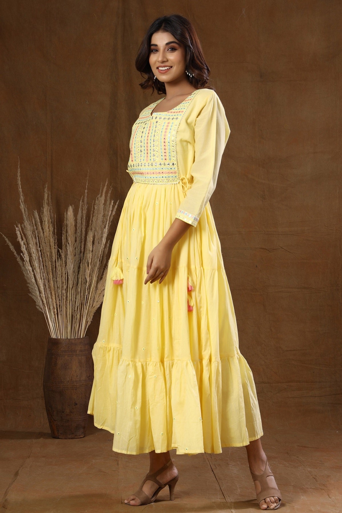 Kaajh Women's Yellow Mirror Embellishment Anarkali Kurta