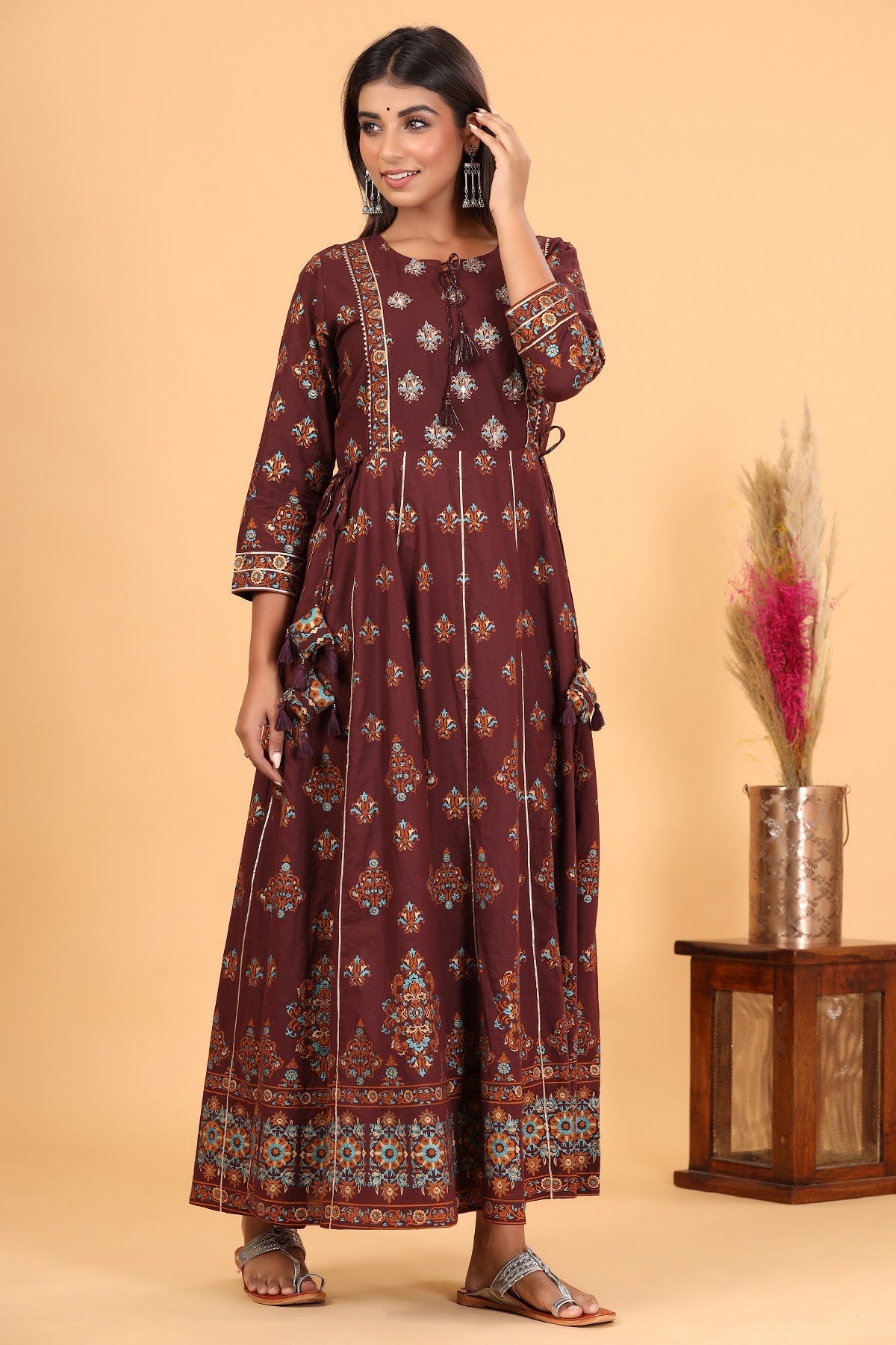 Kaajh Women's Maroon Printed Embellishment Anarkali Kurta