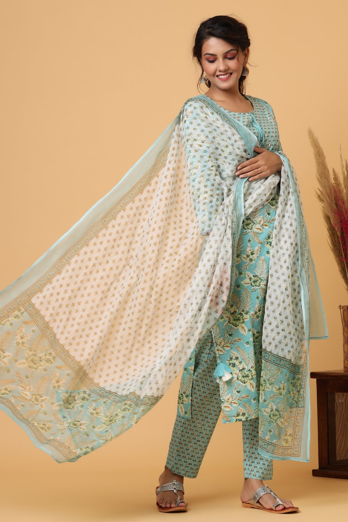 Kaajh Women's Green Mirror Embroidered Suit Set